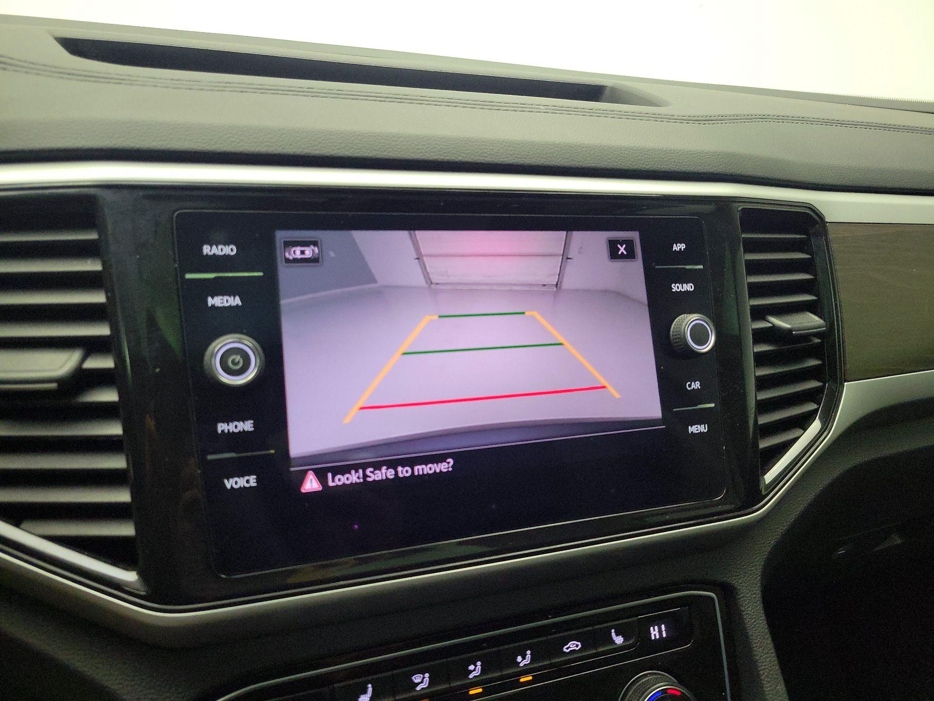 Thumbnail: 2022 Volkswagen Atlas - 14