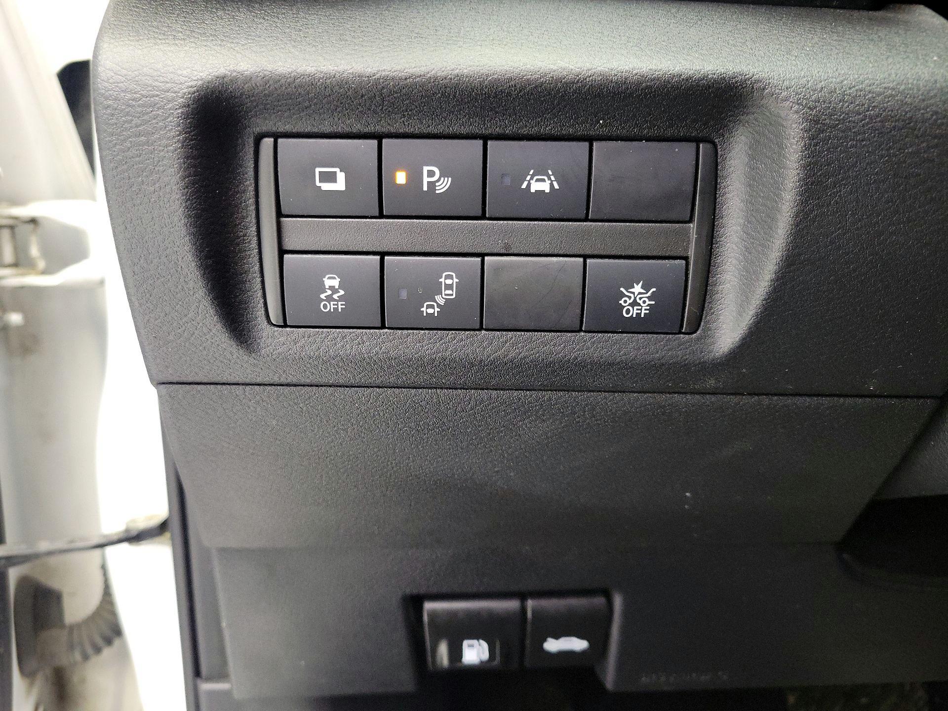 Thumbnail: 2021 Nissan Kicks - 13