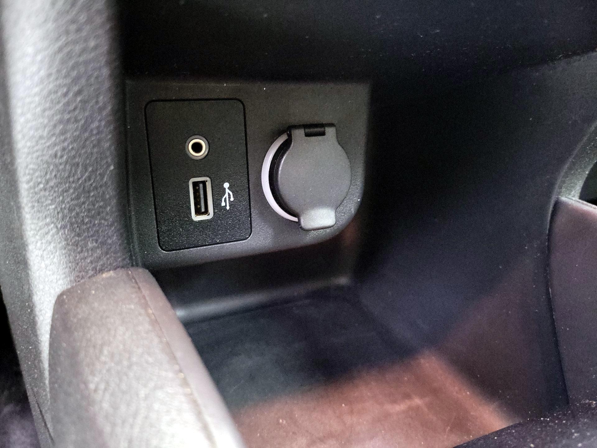 Thumbnail: 2021 Nissan Kicks - 18