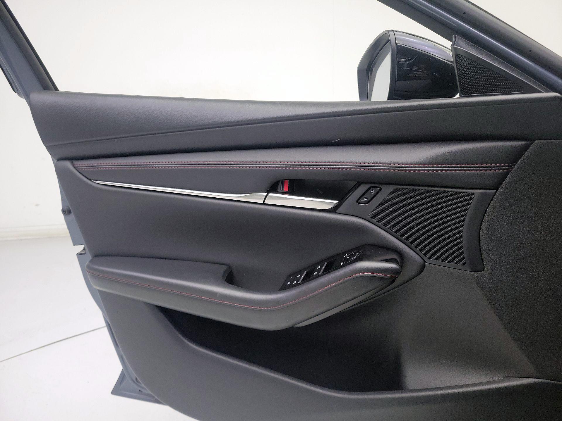 Thumbnail: 2025 Mazda Mazda3 - 12