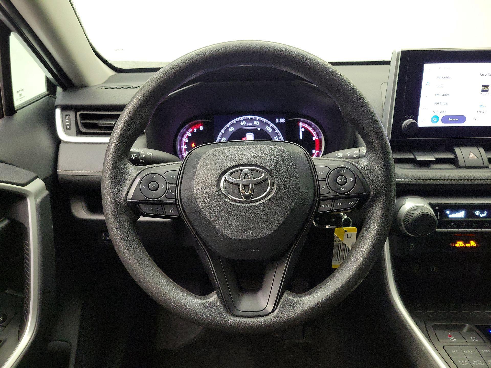 Thumbnail: 2024 Toyota RAV4 - 10