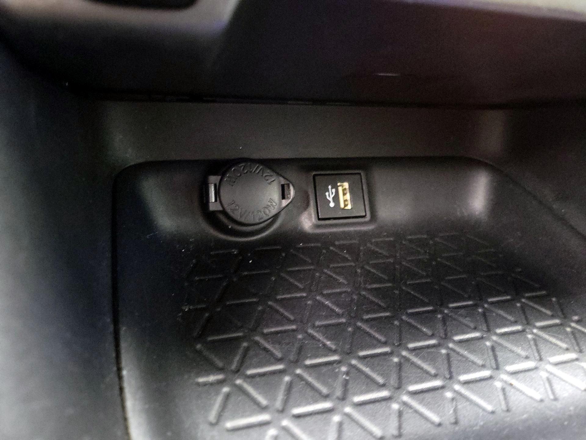 Thumbnail: 2024 Toyota RAV4 - 17