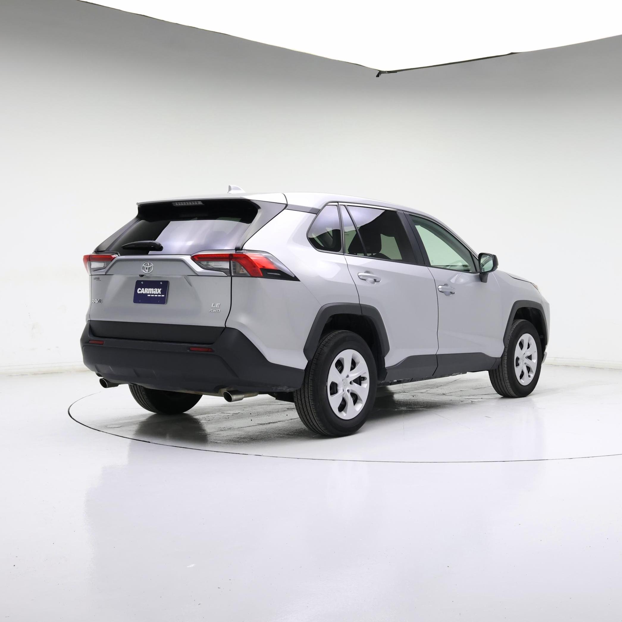 Thumbnail: 2024 Toyota RAV4 - 8