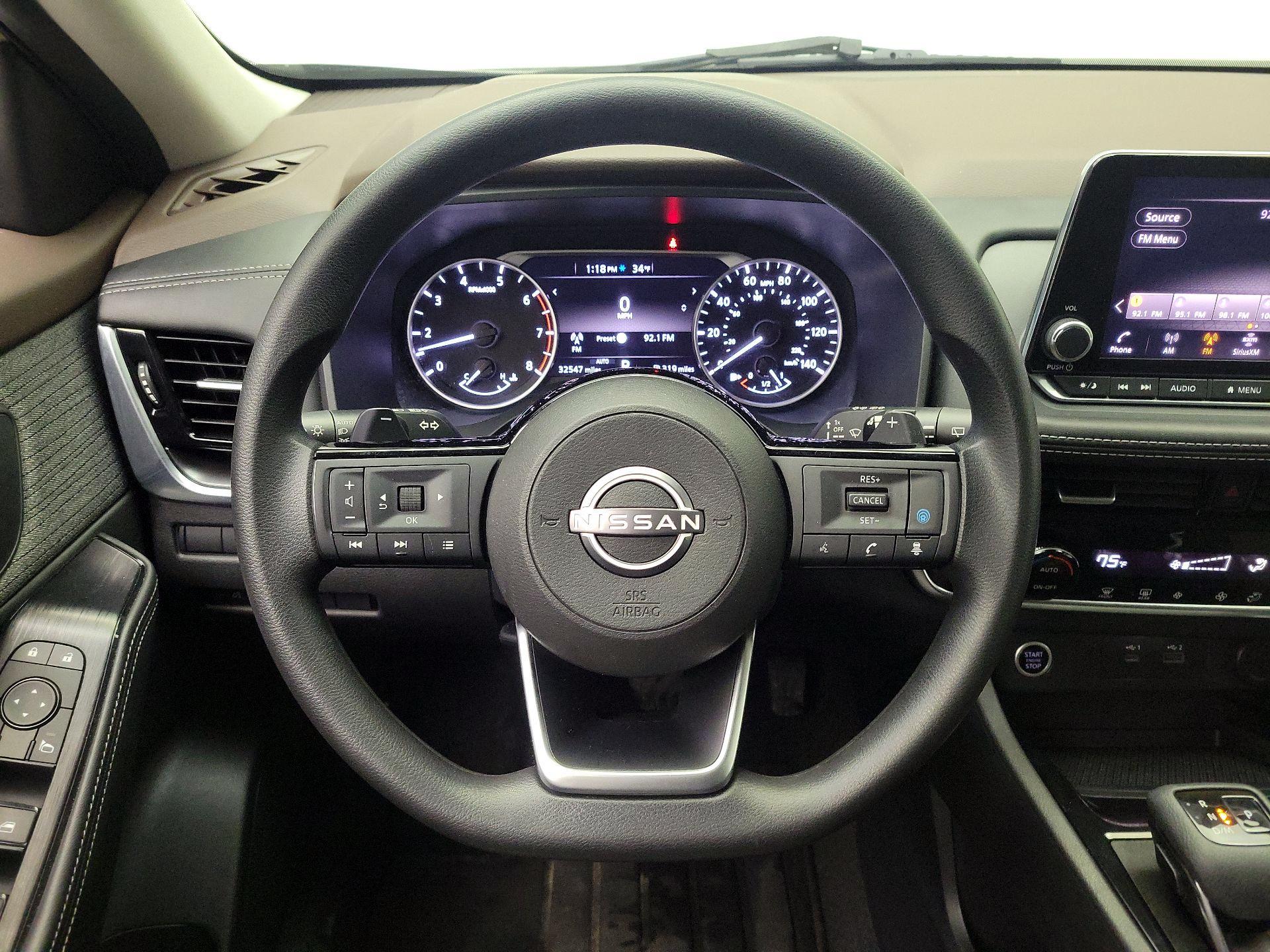 Thumbnail: 2022 Nissan Rogue - 10