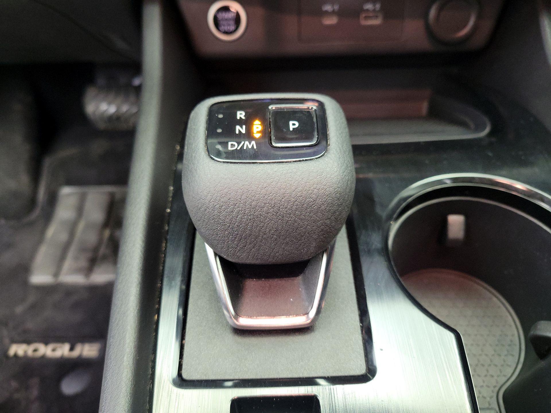 Thumbnail: 2022 Nissan Rogue - 16