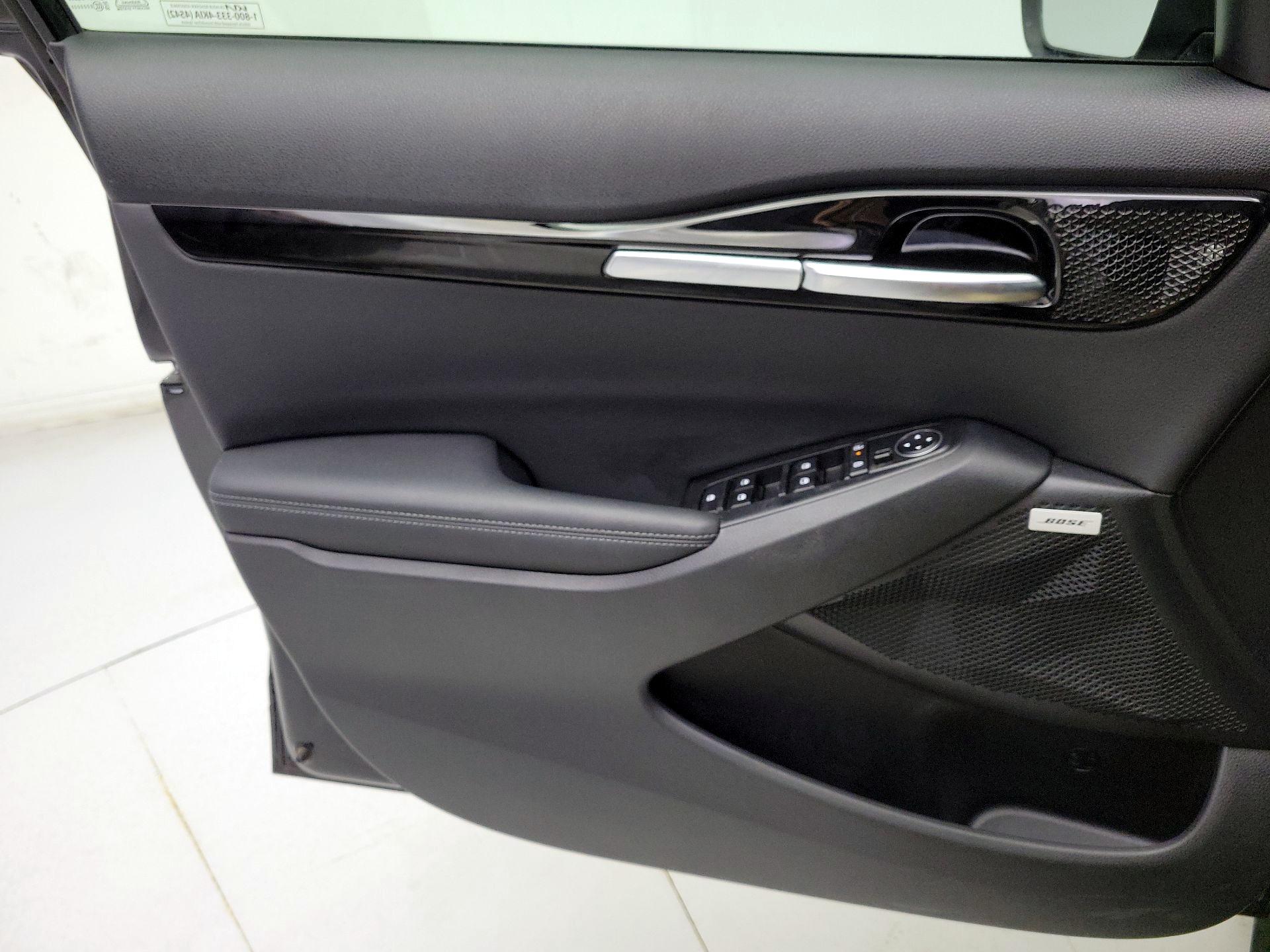 Thumbnail: 2024 Kia Seltos - 12