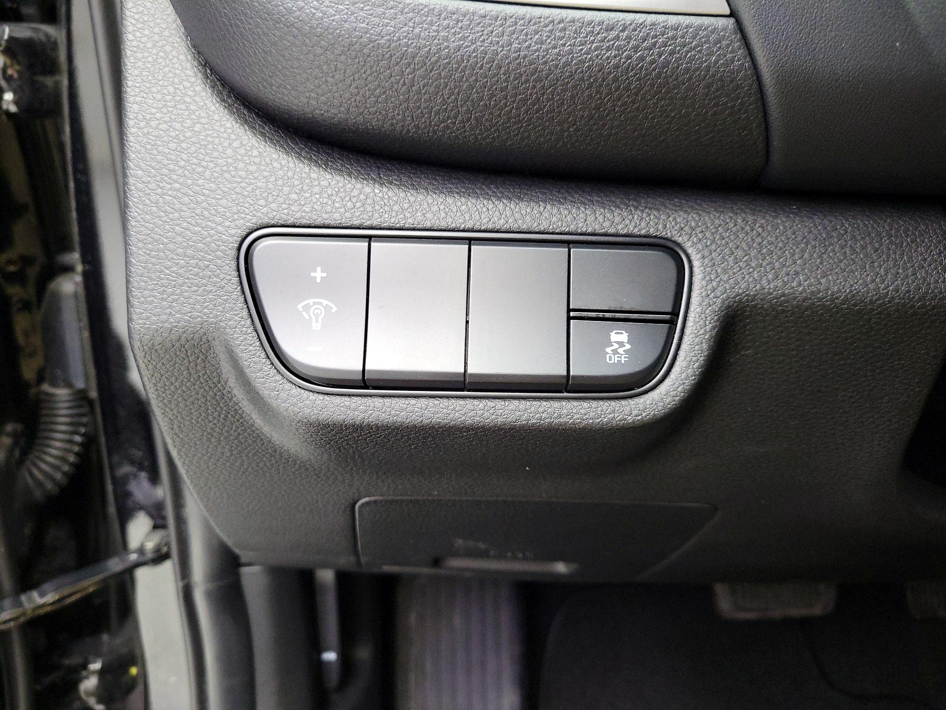 Thumbnail: 2024 Kia Seltos - 13