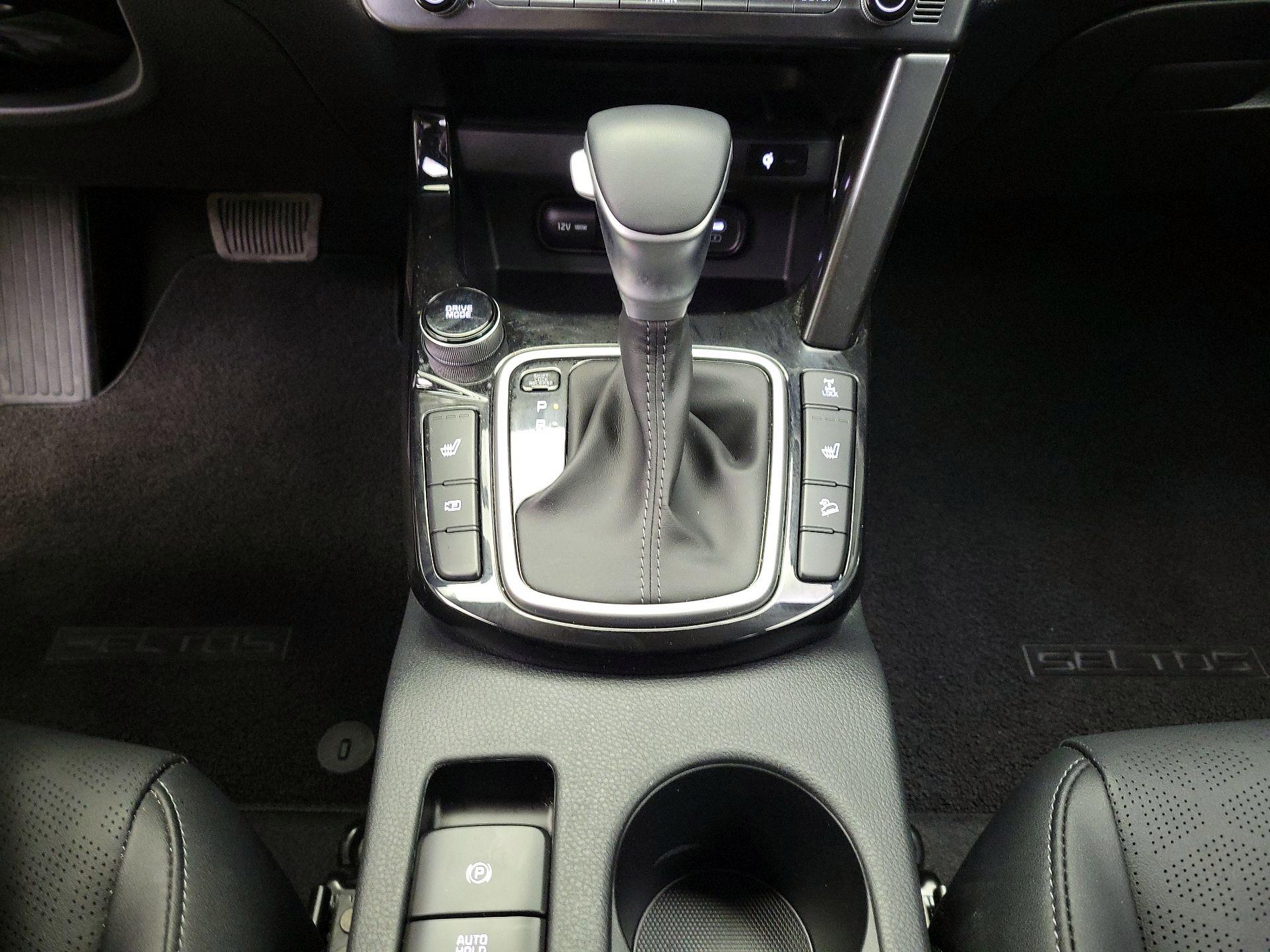 Thumbnail: 2024 Kia Seltos - 18