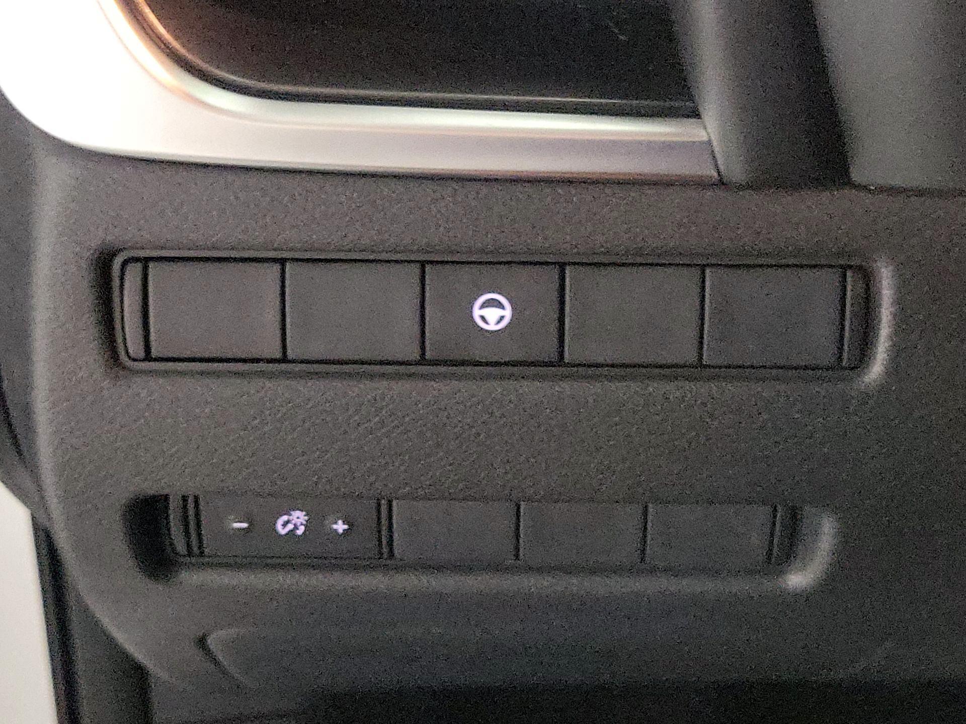 Thumbnail: 2022 Nissan Rogue - 11