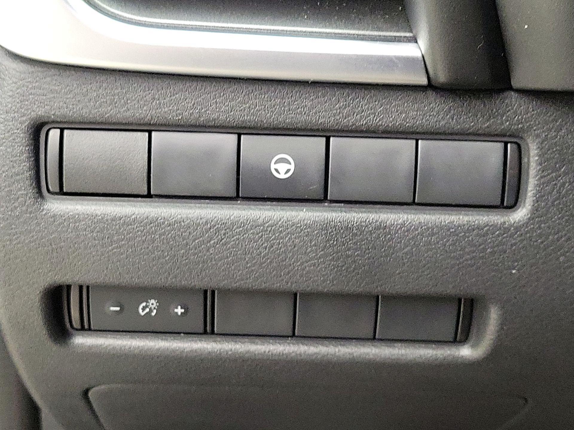 Thumbnail: 2021 Nissan Rogue - 13