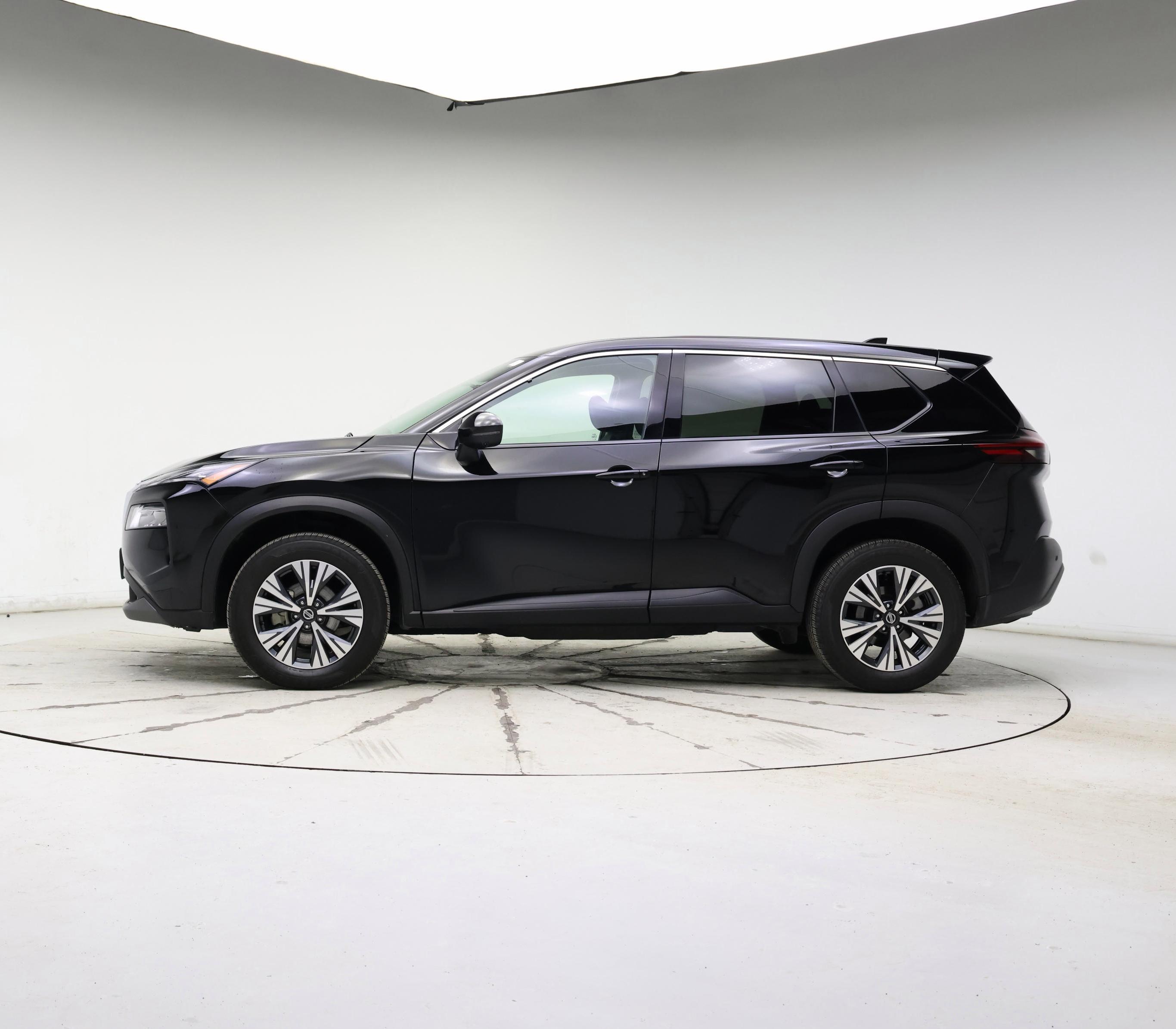 Thumbnail: 2021 Nissan Rogue - 3