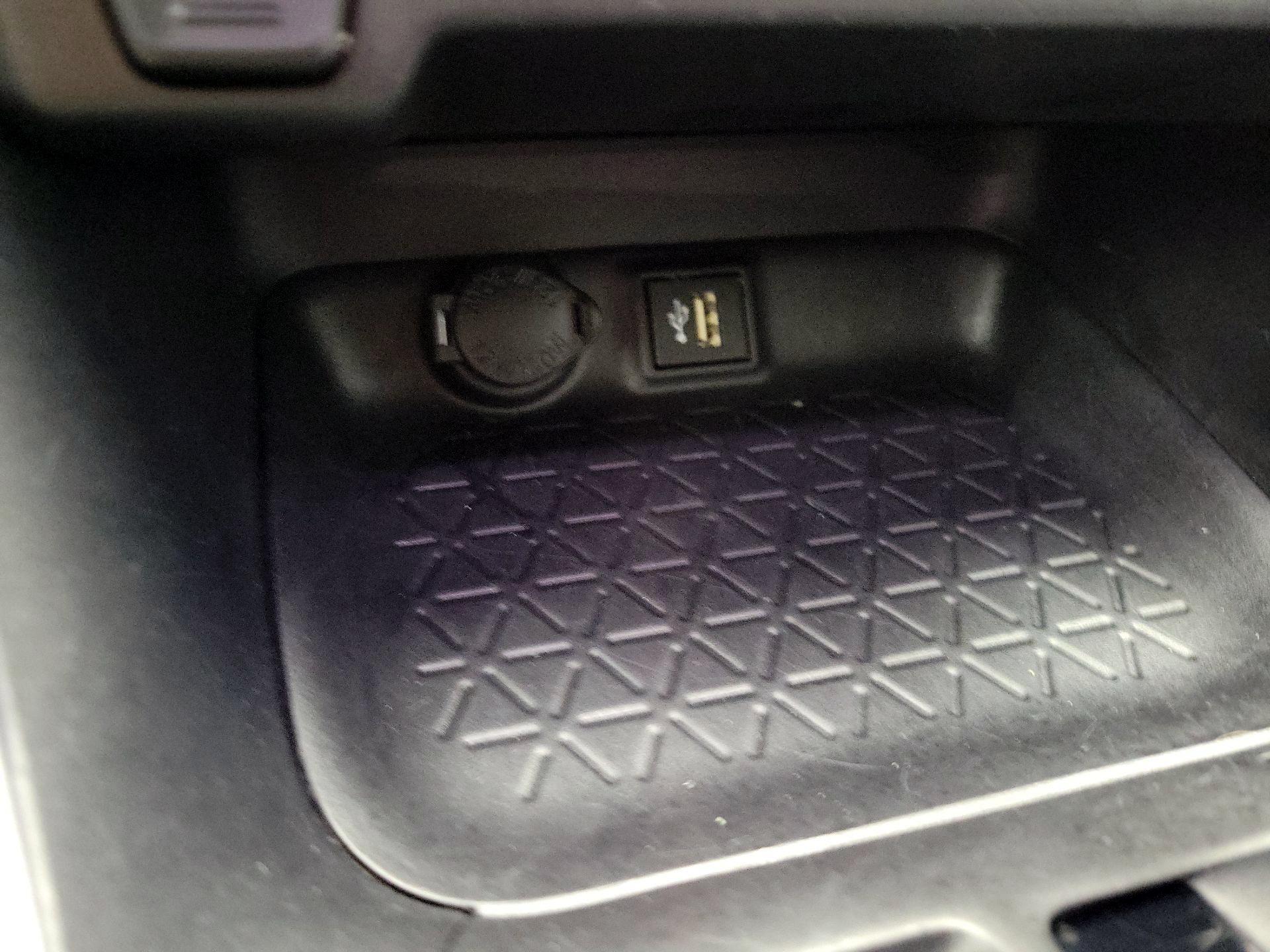 Thumbnail: 2024 Toyota RAV4 - 18