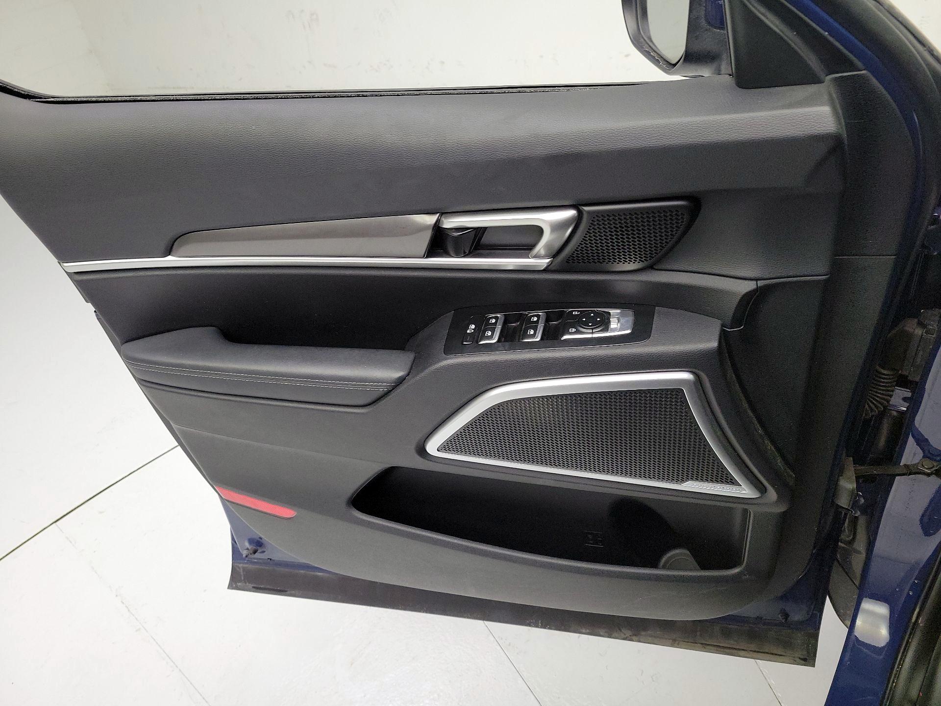 Thumbnail: 2023 Kia Telluride - 12