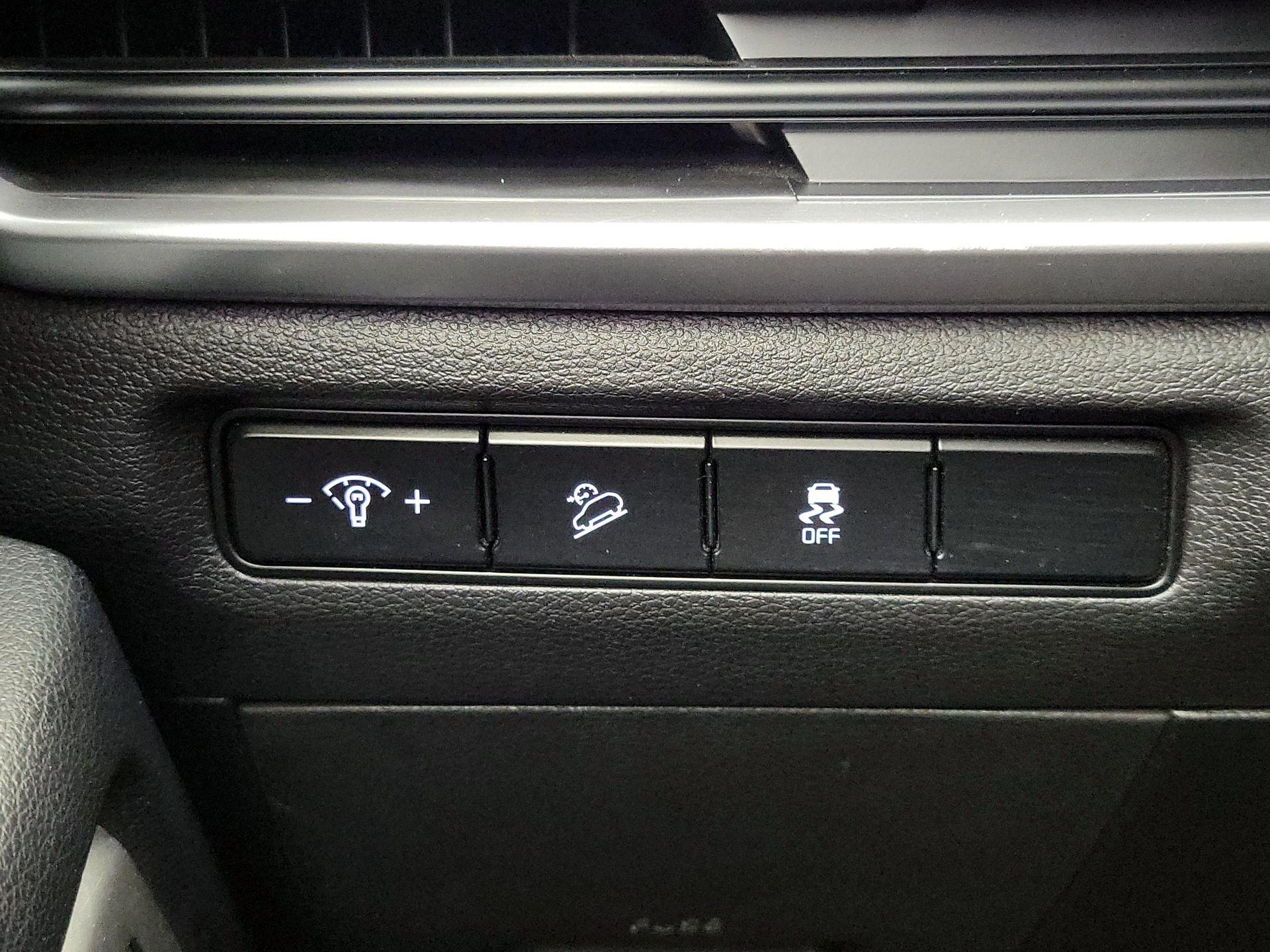 Thumbnail: 2023 Kia Telluride - 13