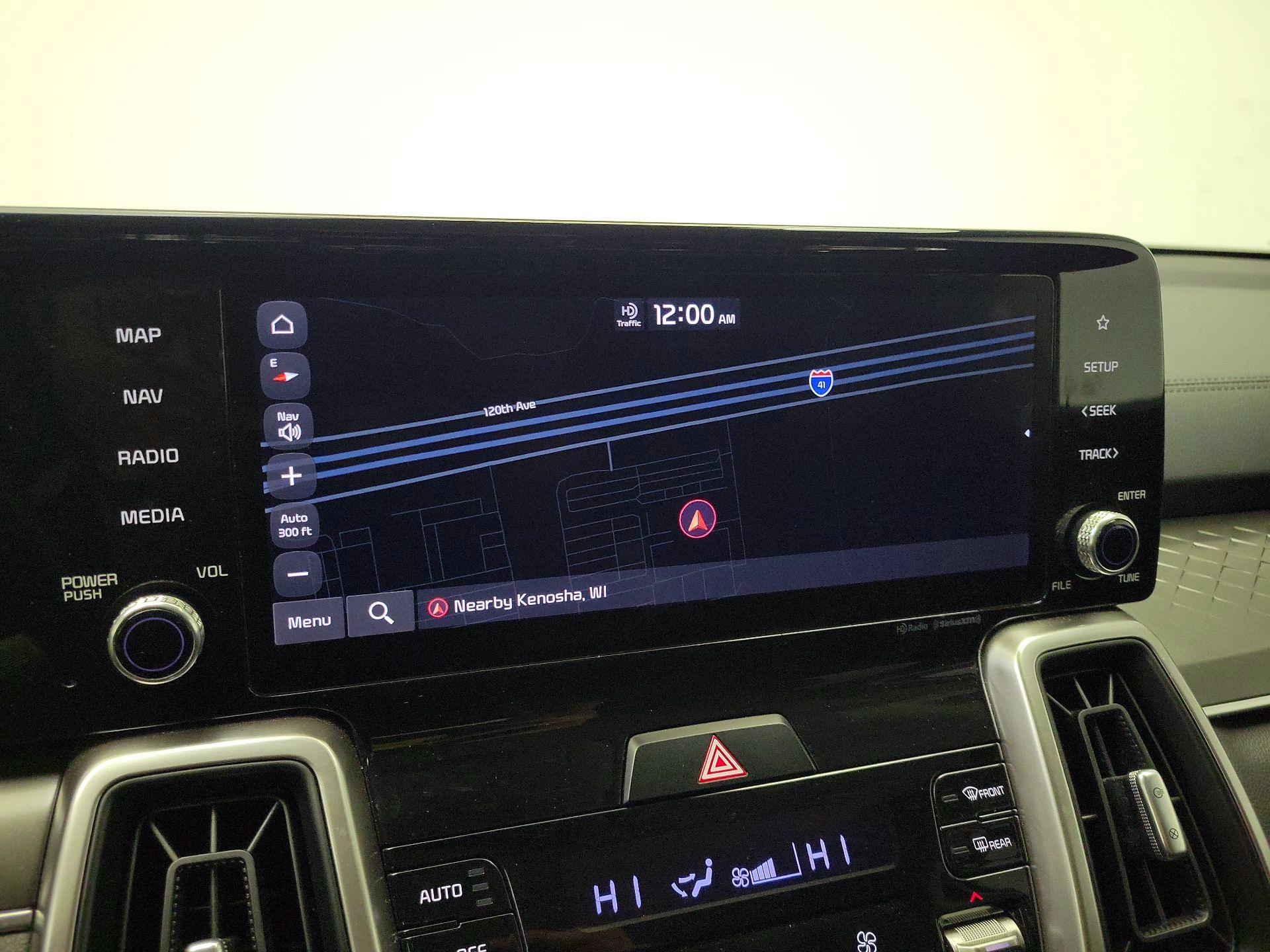 Thumbnail: 2023 Kia Sorento - 14