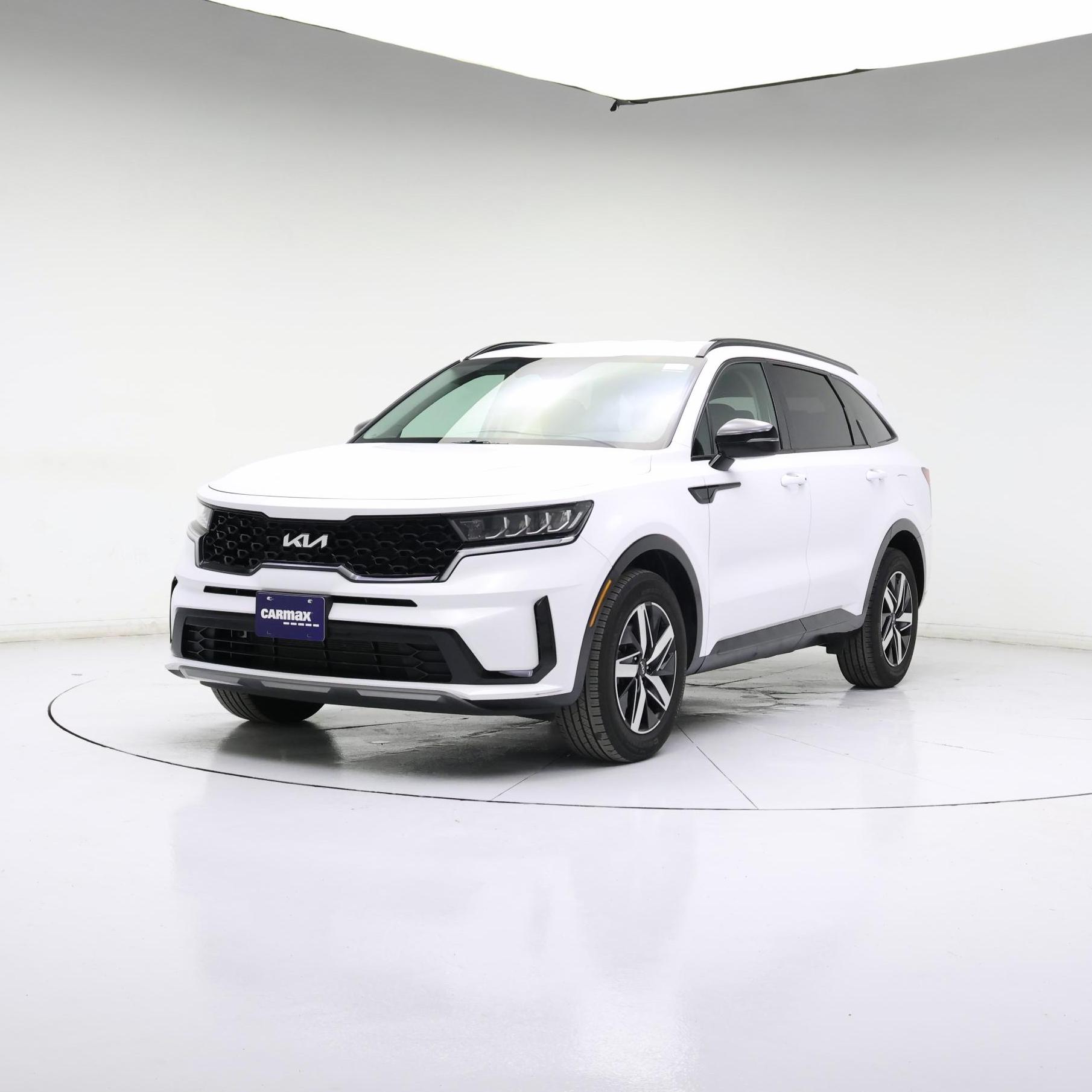 Thumbnail: 2023 Kia Sorento - 4