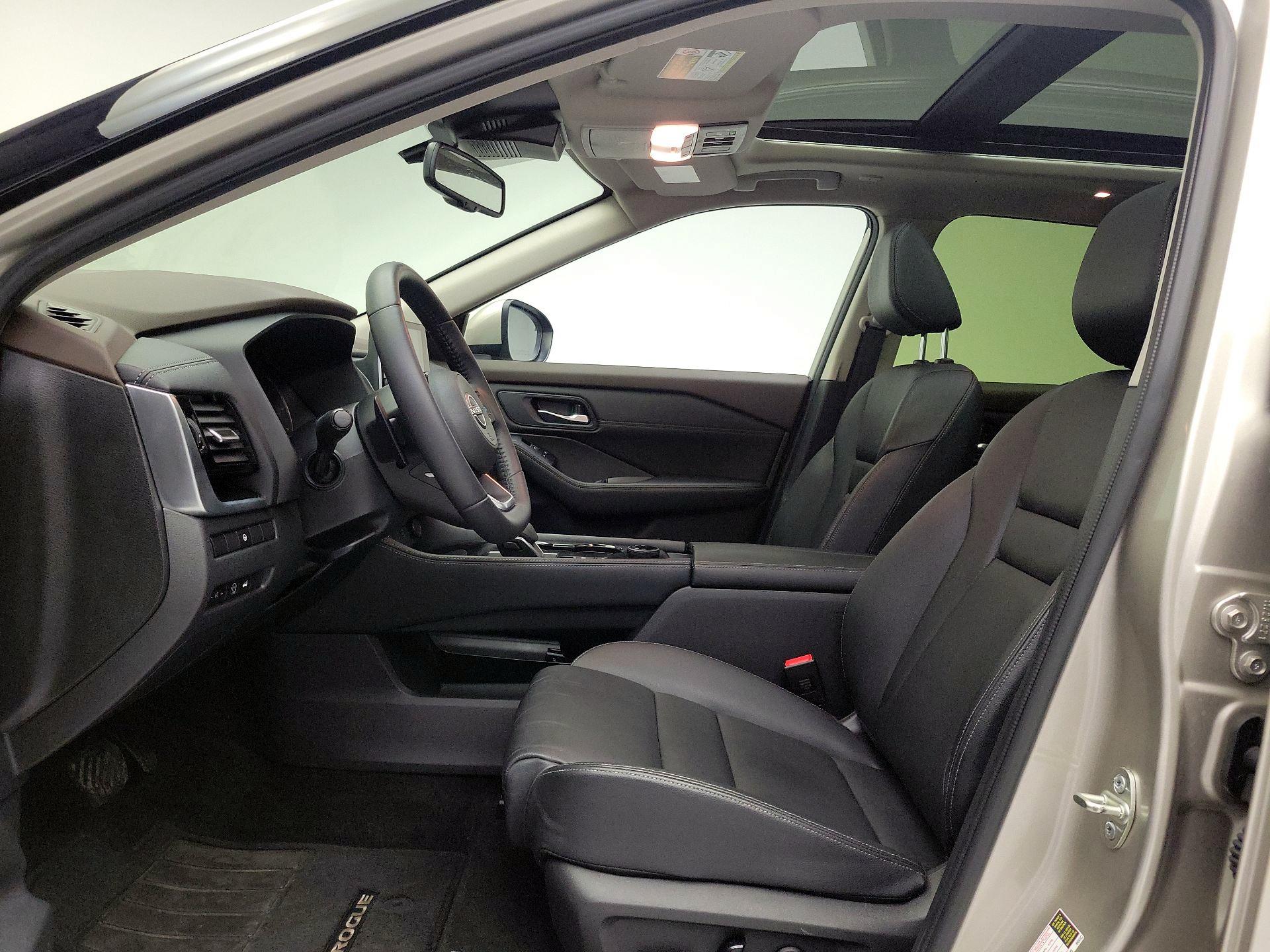 Thumbnail: 2023 Nissan Rogue - 19