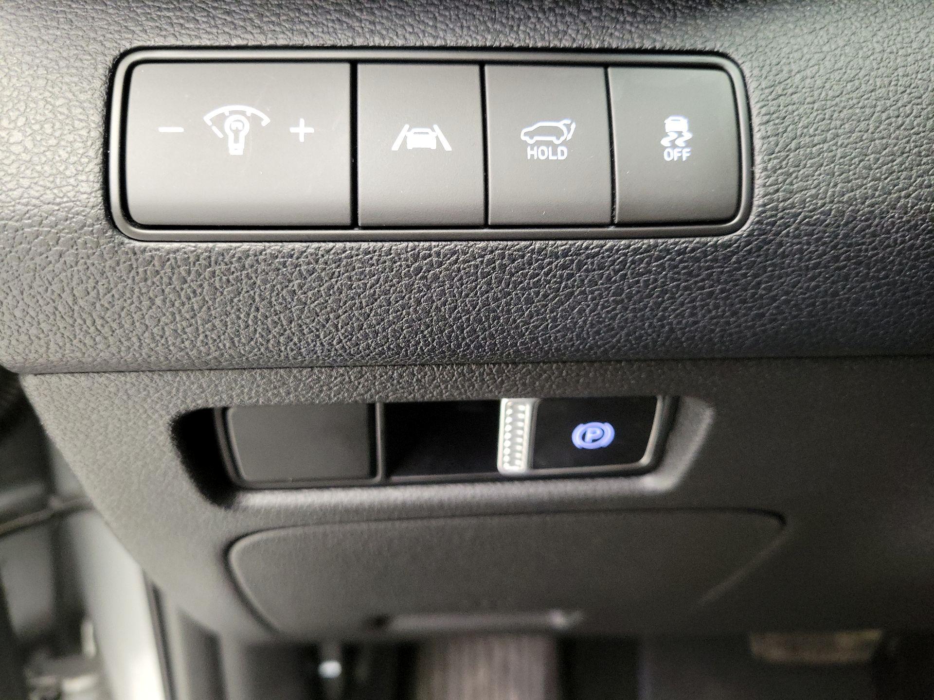 Thumbnail: 2023 Hyundai Santa Fe - 13