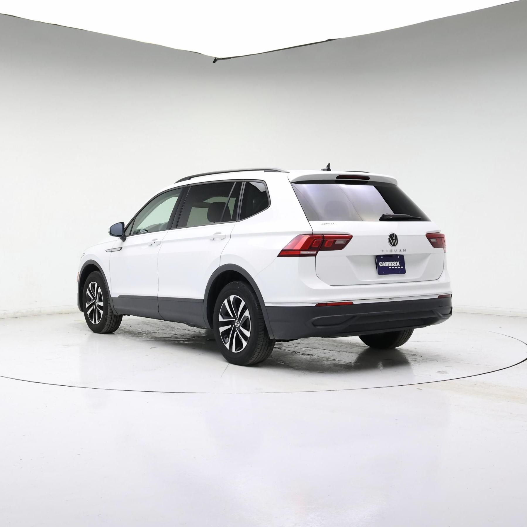 Thumbnail: 2024 Volkswagen Tiguan - 2