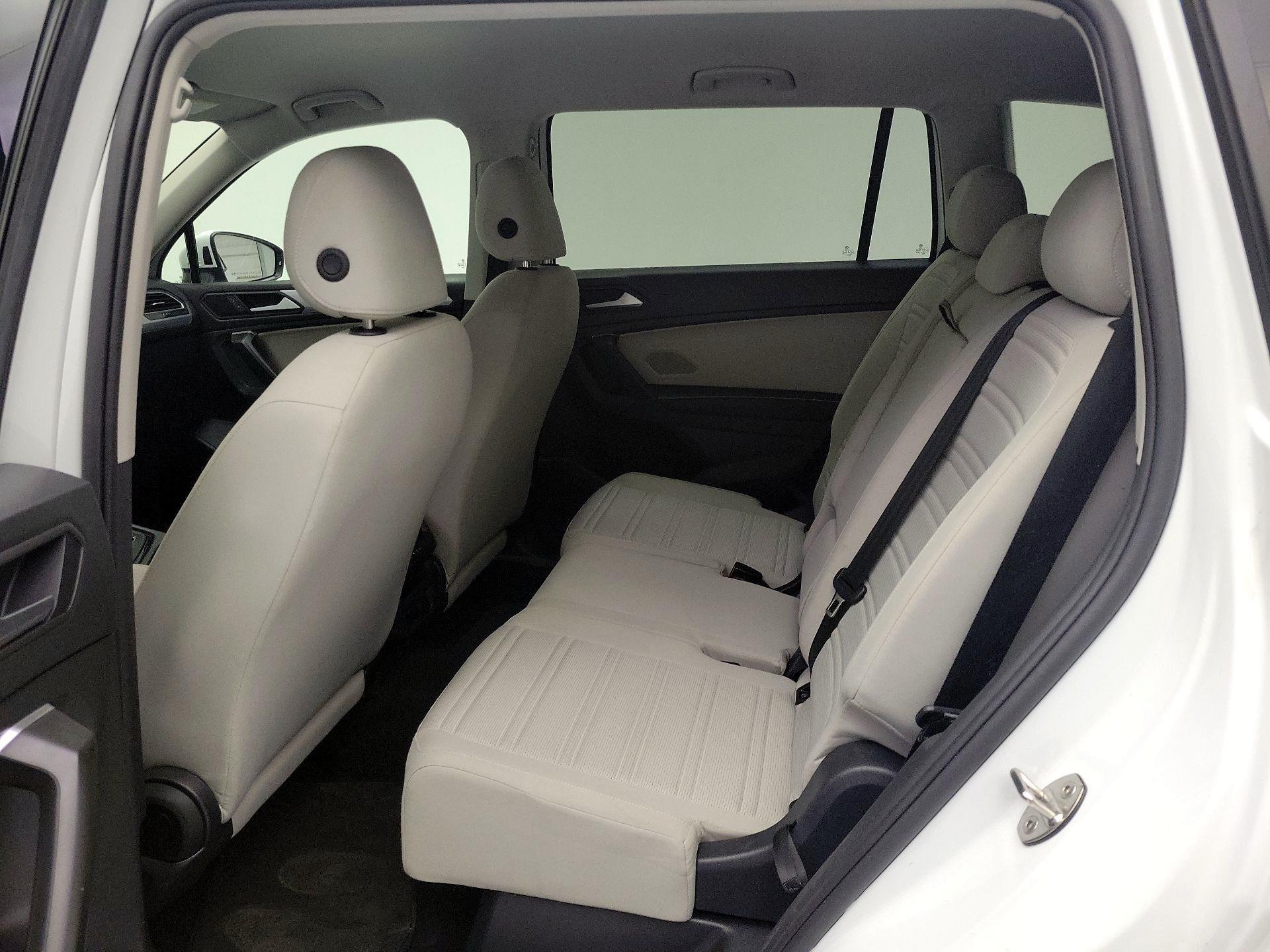 Thumbnail: 2024 Volkswagen Tiguan - 19