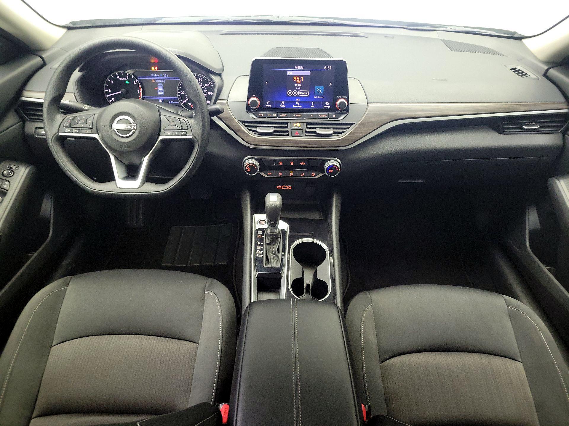 Thumbnail: 2024 Nissan Altima - 9