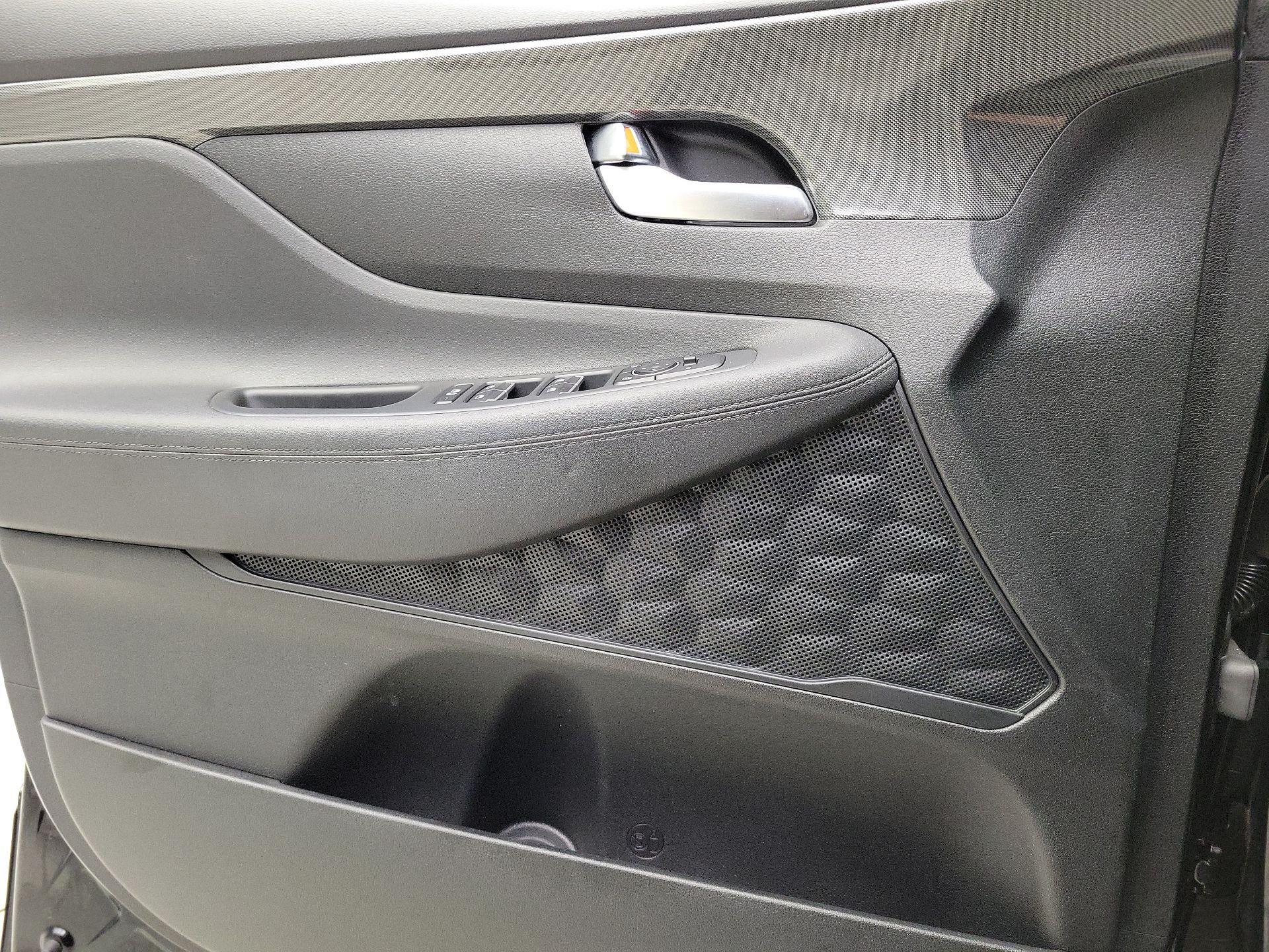 Thumbnail: 2023 Hyundai Santa Fe - 12