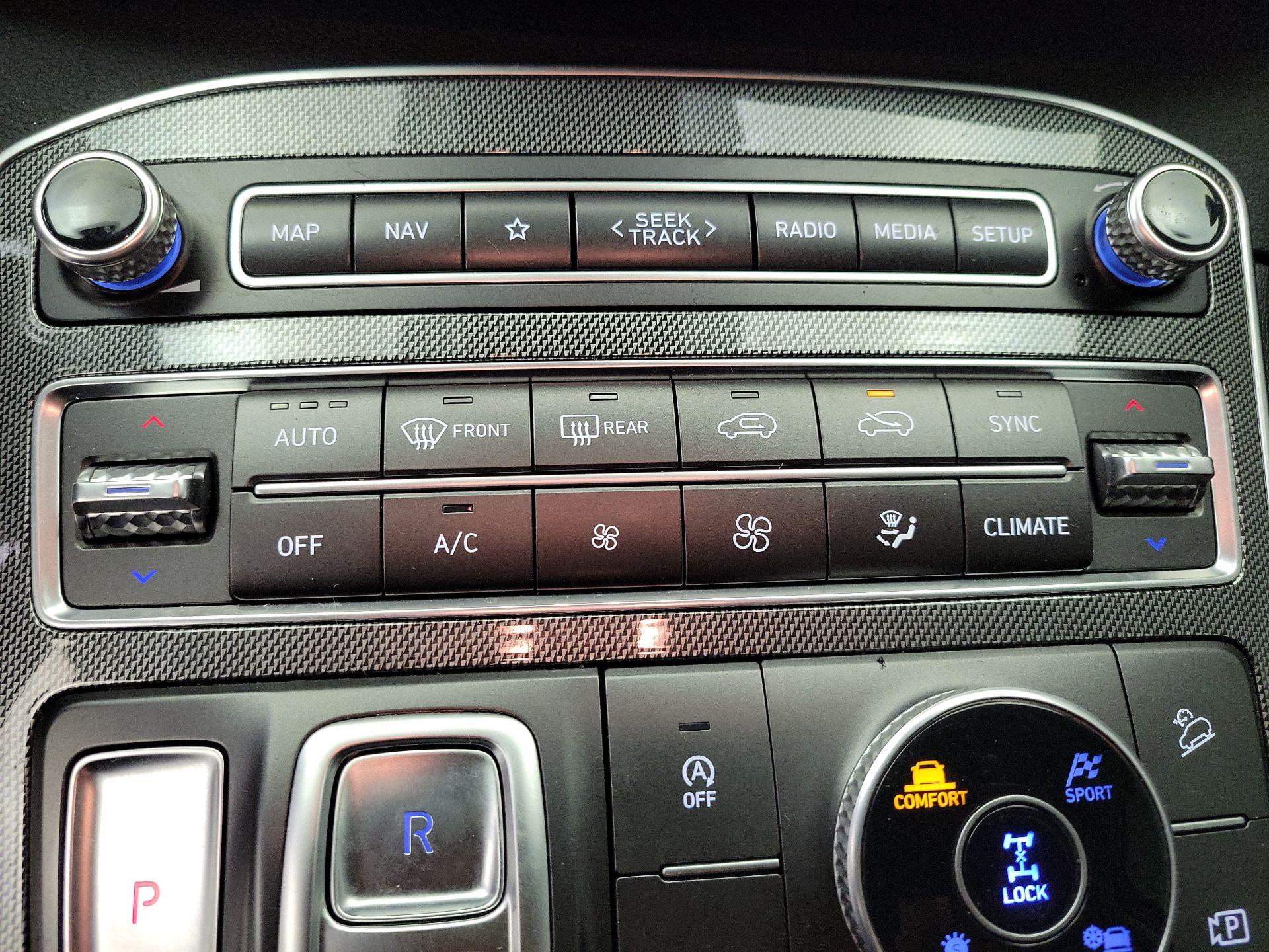 Thumbnail: 2023 Hyundai Santa Fe - 16