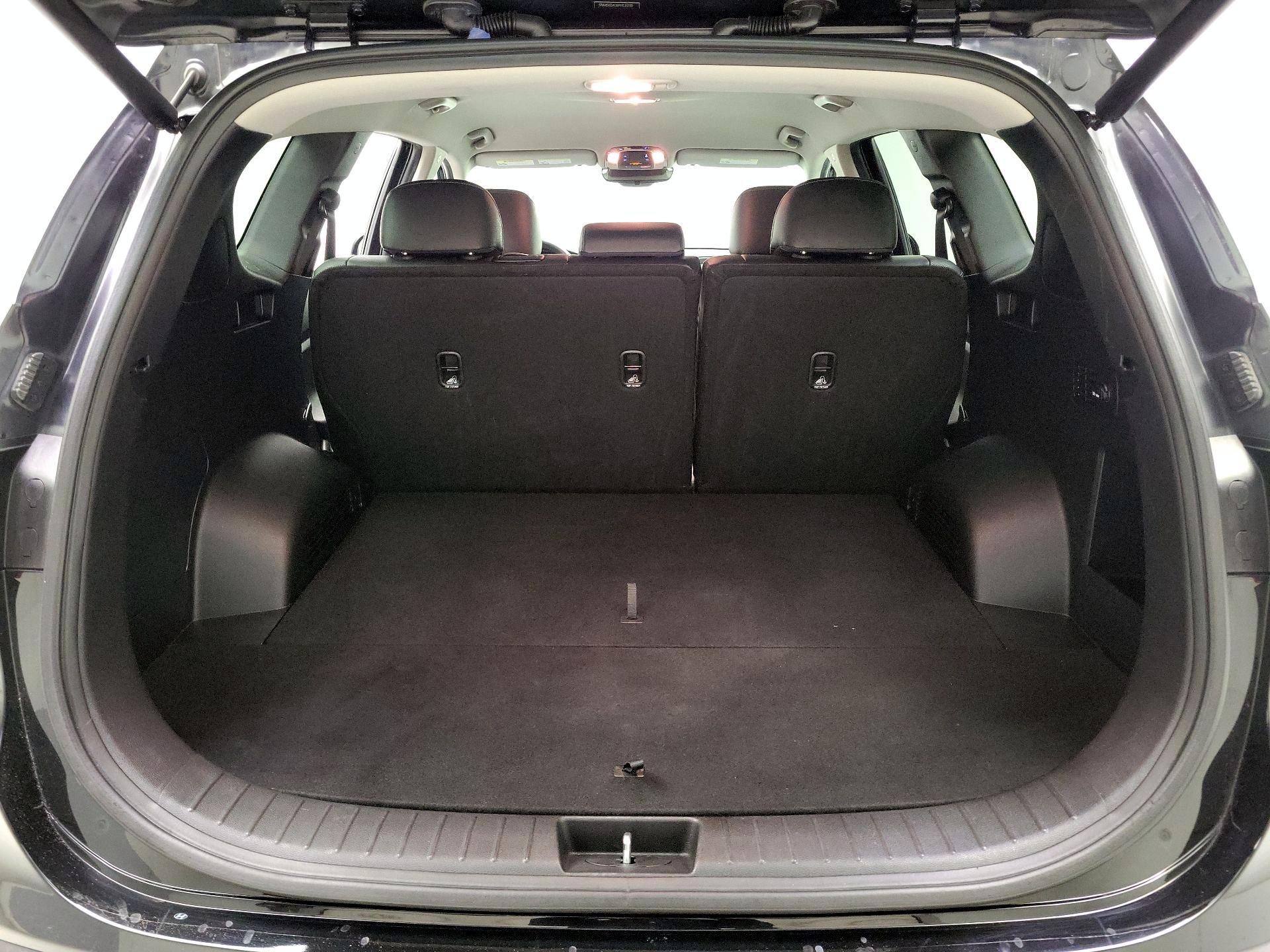 Thumbnail: 2023 Hyundai Santa Fe - 20