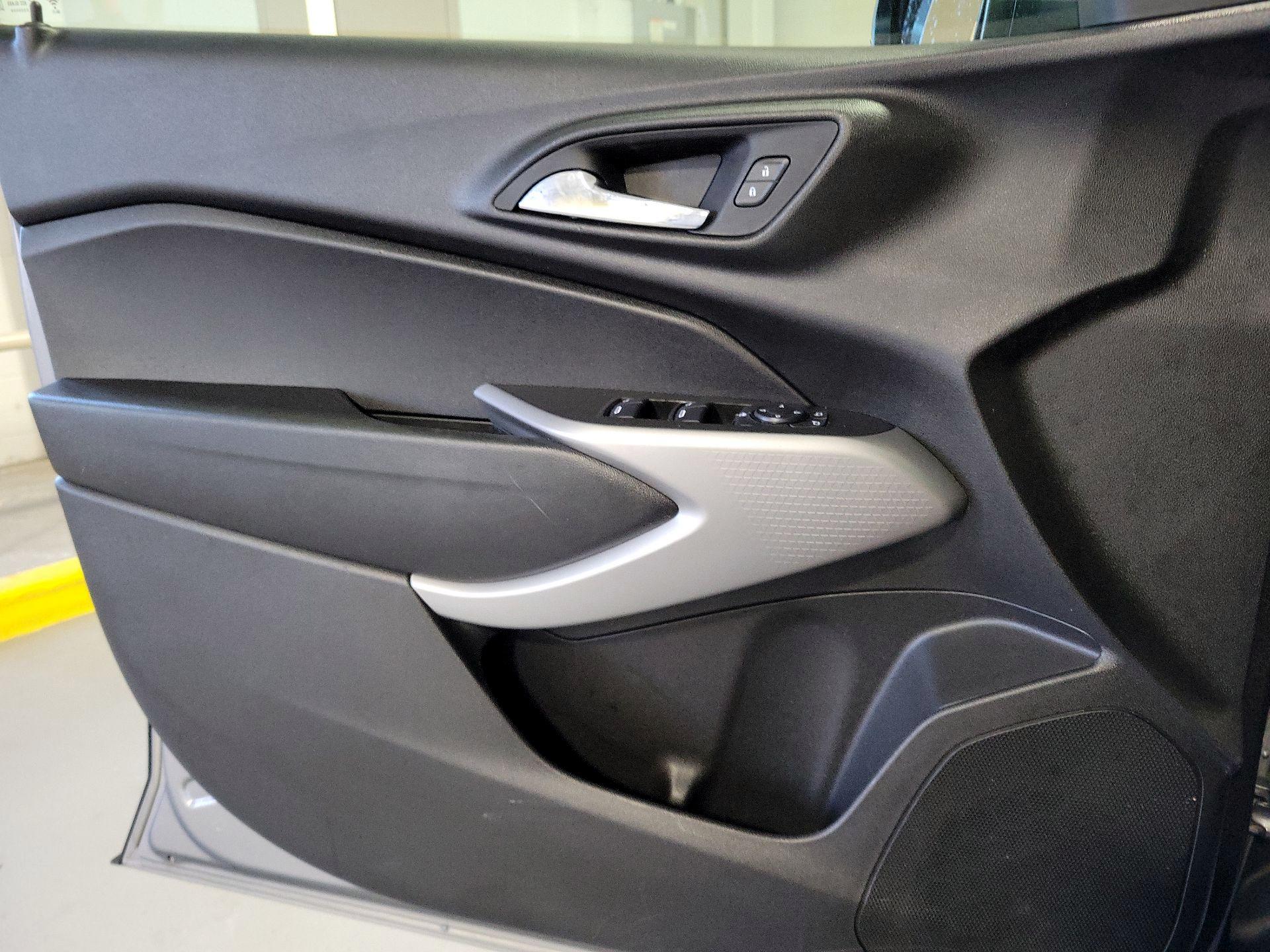 Thumbnail: 2024 Chevrolet Trax - 10