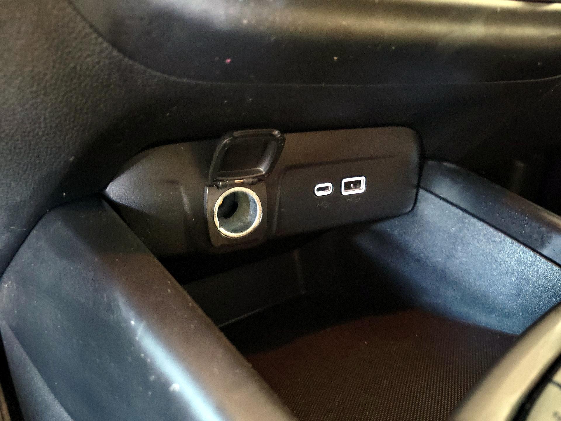 Thumbnail: 2024 Chevrolet Trax - 16