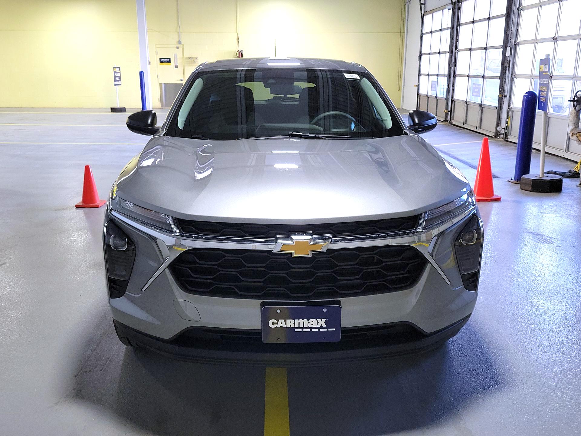 Thumbnail: 2024 Chevrolet Trax - 2