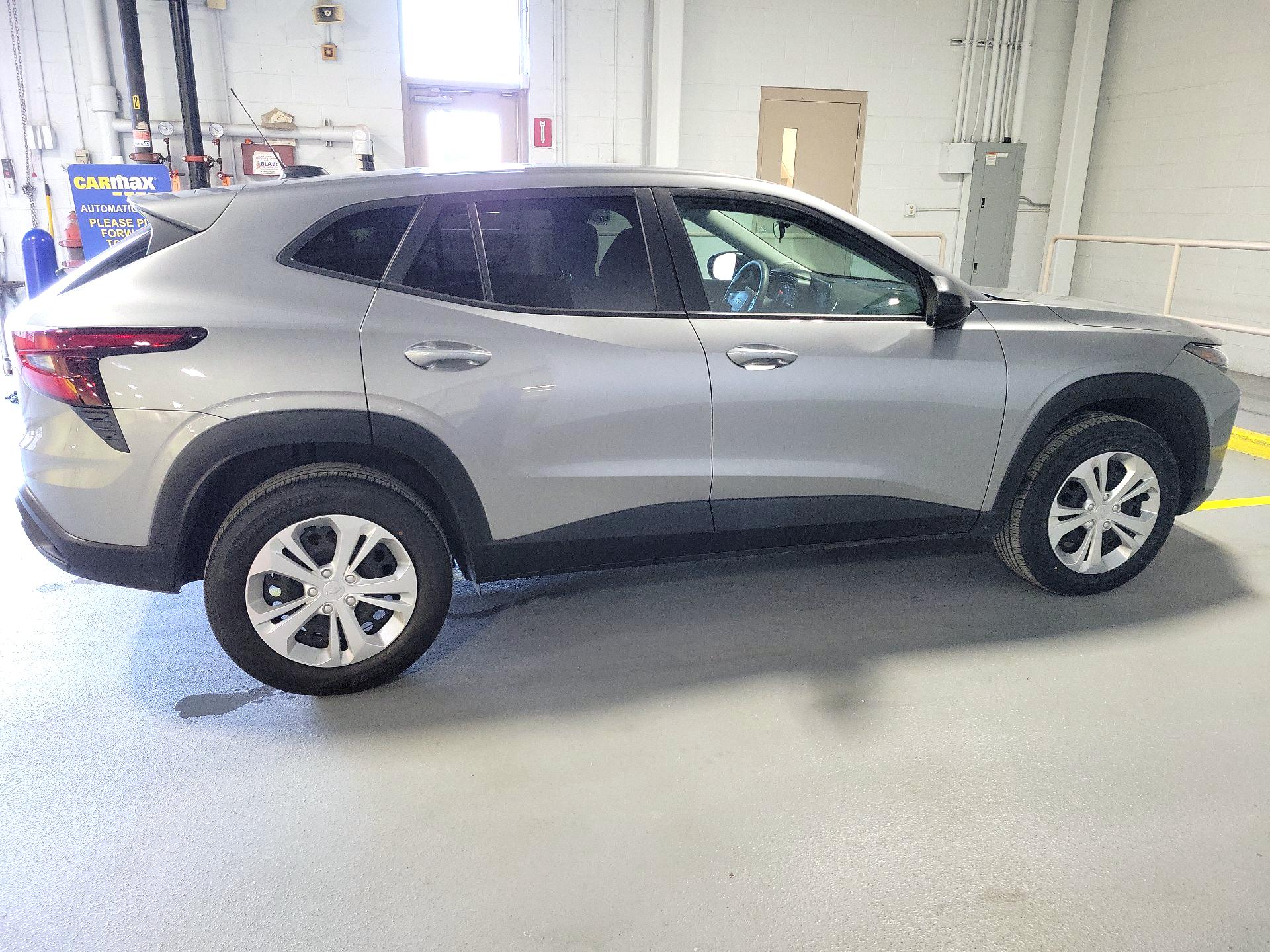 Thumbnail: 2024 Chevrolet Trax - 4