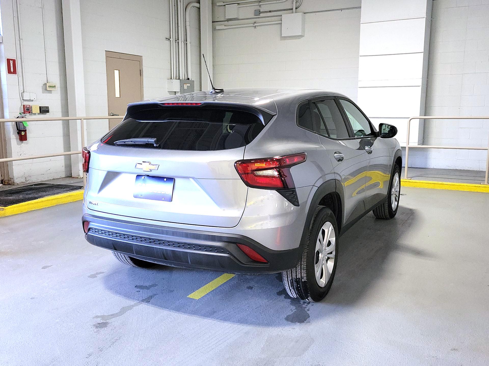 Thumbnail: 2024 Chevrolet Trax - 5