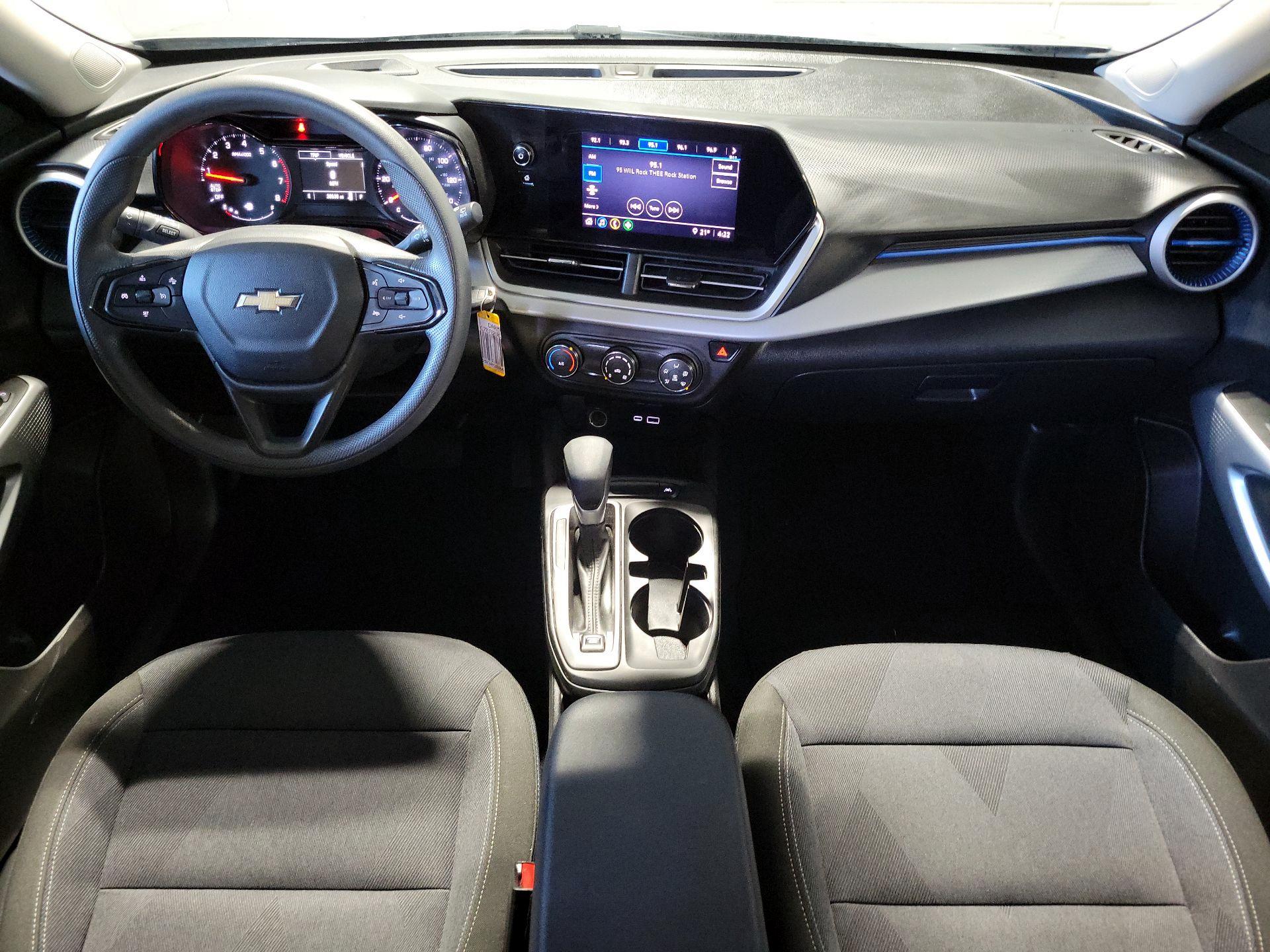 Thumbnail: 2024 Chevrolet Trax - 8