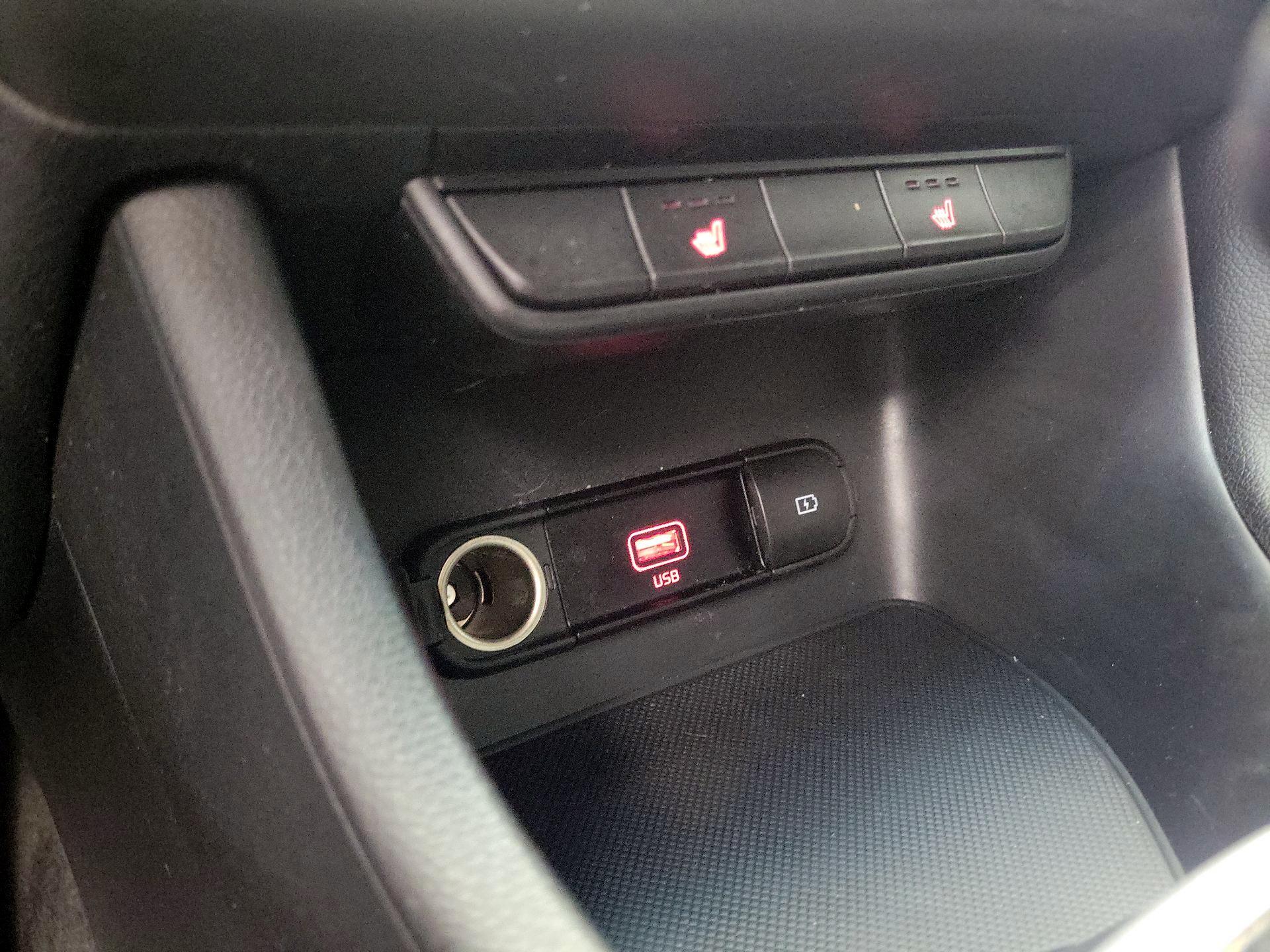 Thumbnail: 2022 Kia Sportage - 18