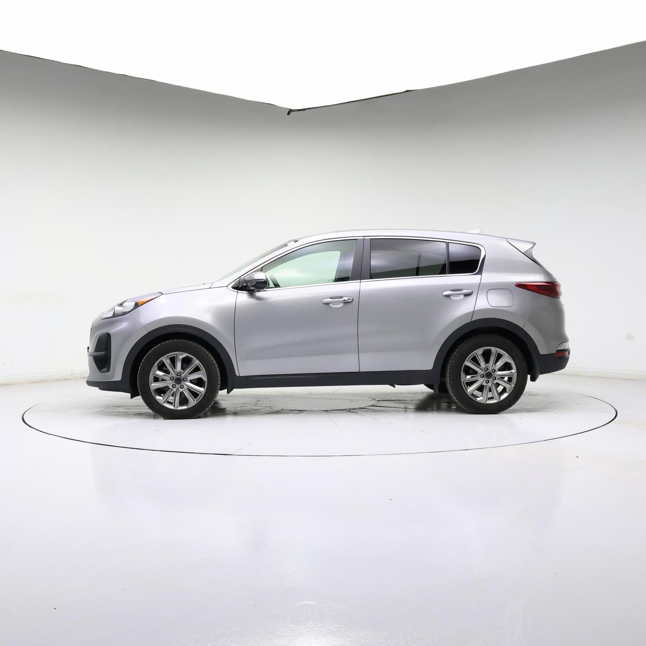 Thumbnail: 2022 Kia Sportage - 3