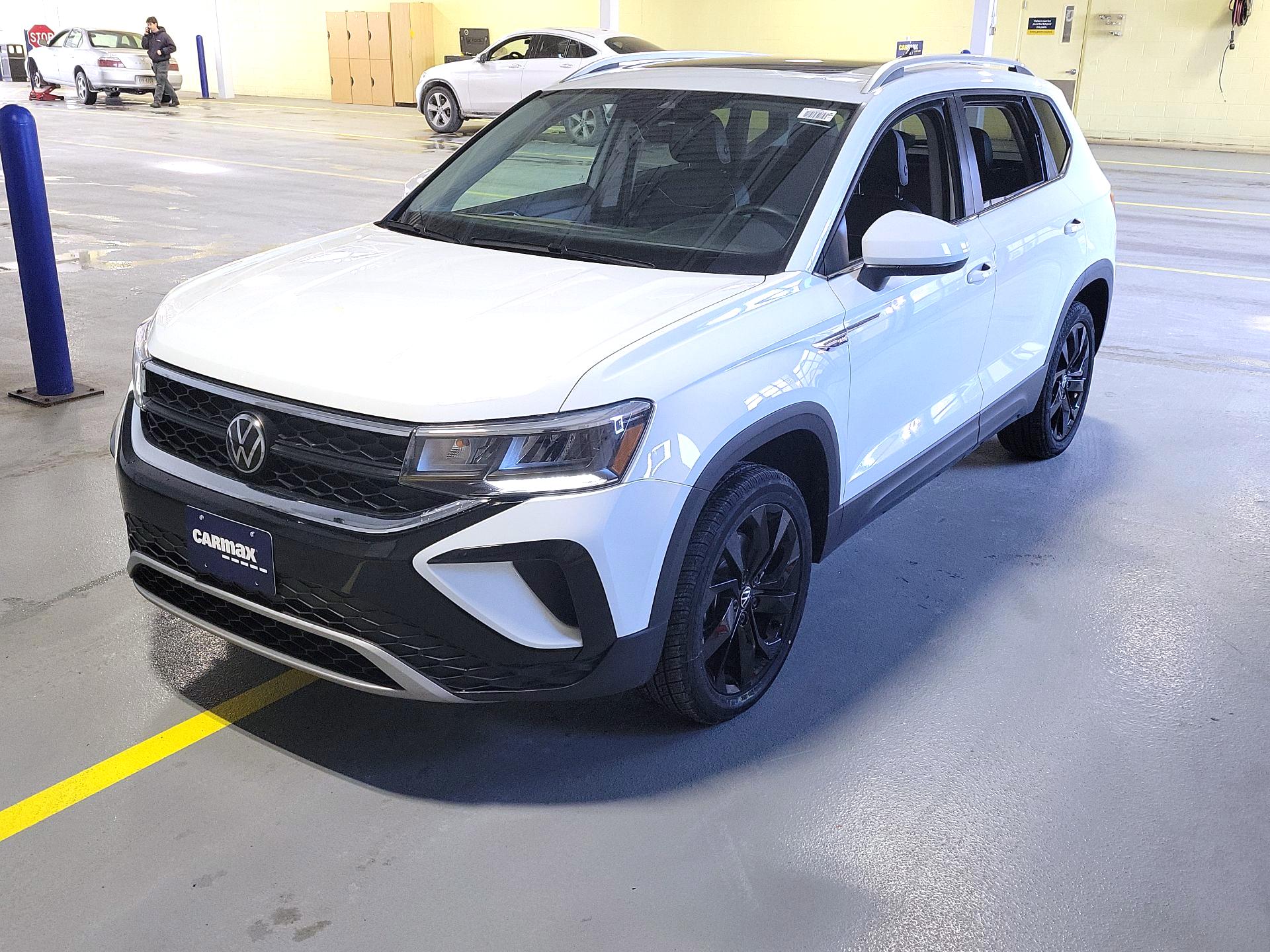 Thumbnail: 2024 Volkswagen Taos - 3