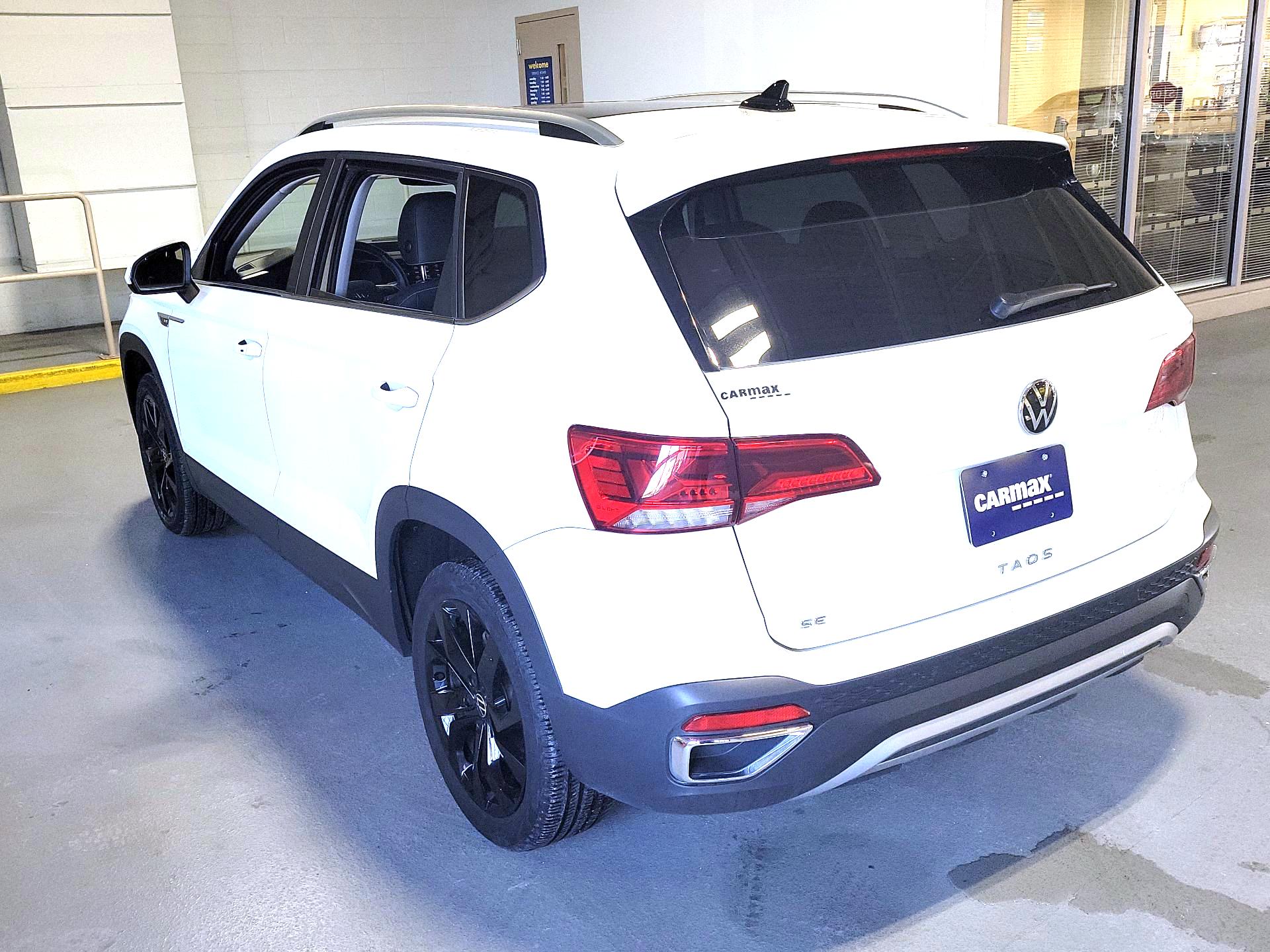 Thumbnail: 2024 Volkswagen Taos - 7