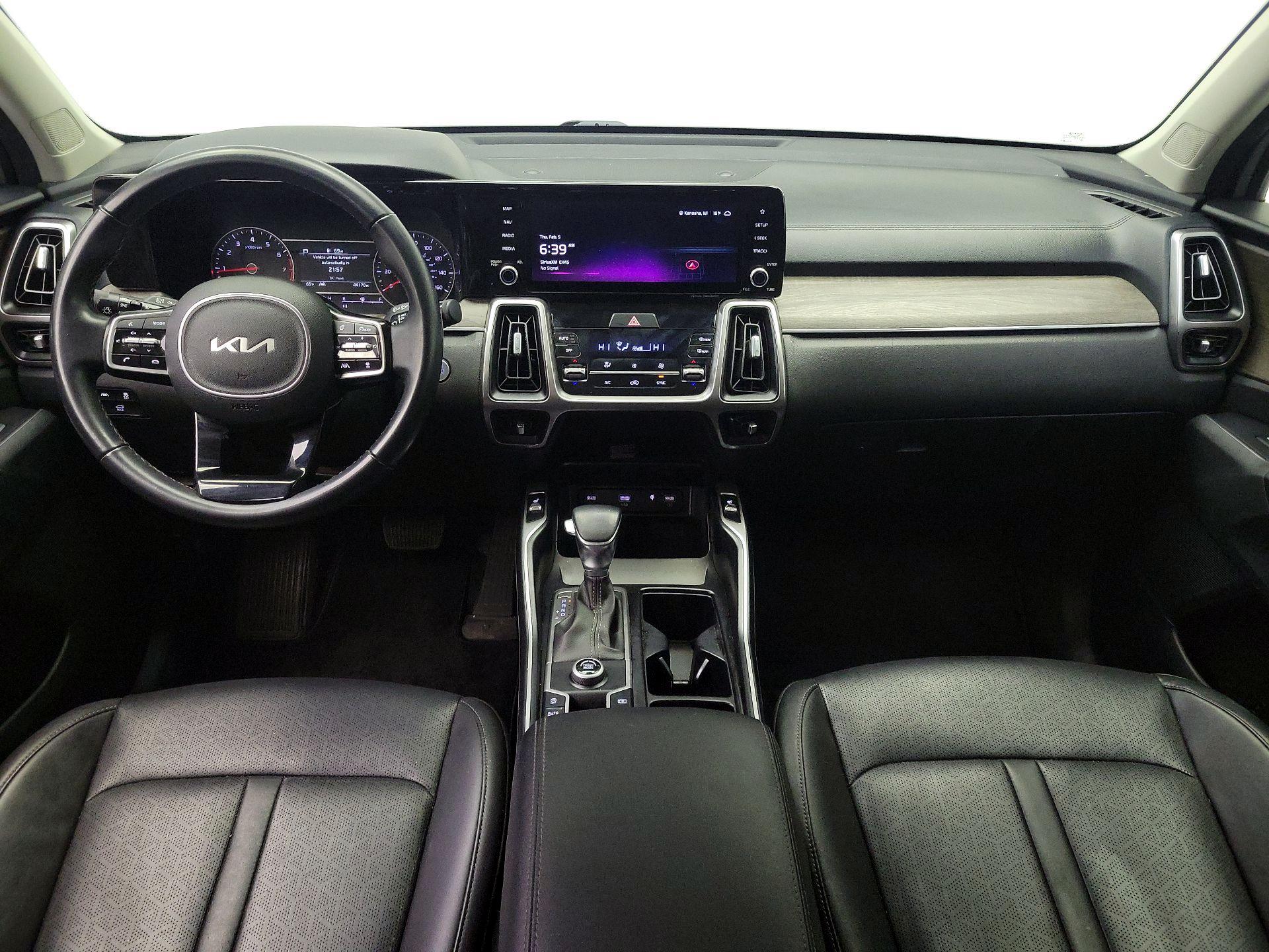 Thumbnail: 2023 Kia Sorento - 9