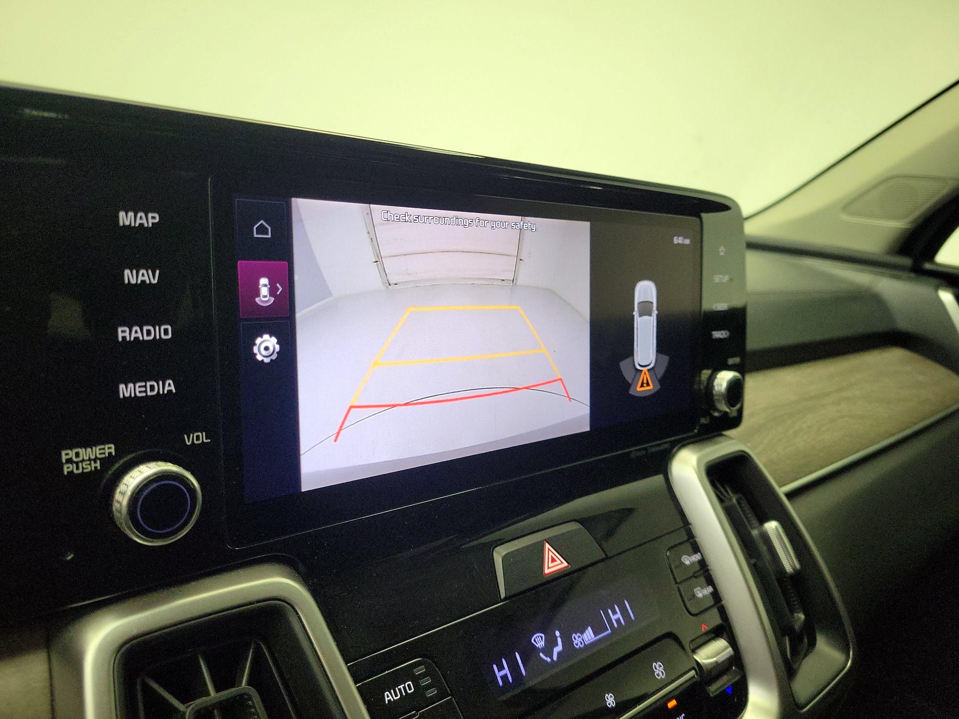 Thumbnail: 2023 Kia Sorento - 14