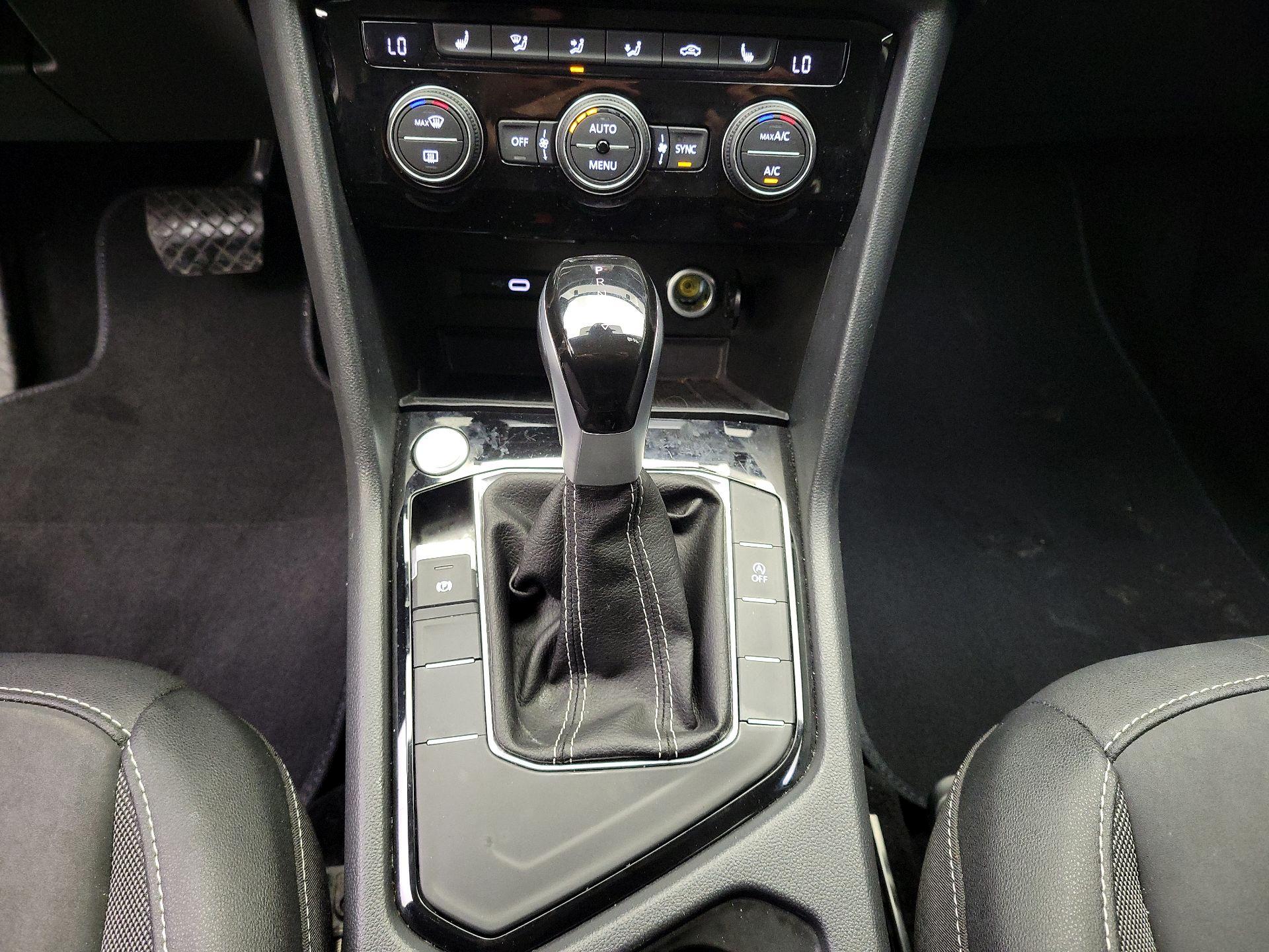 Thumbnail: 2024 Volkswagen Taos - 16