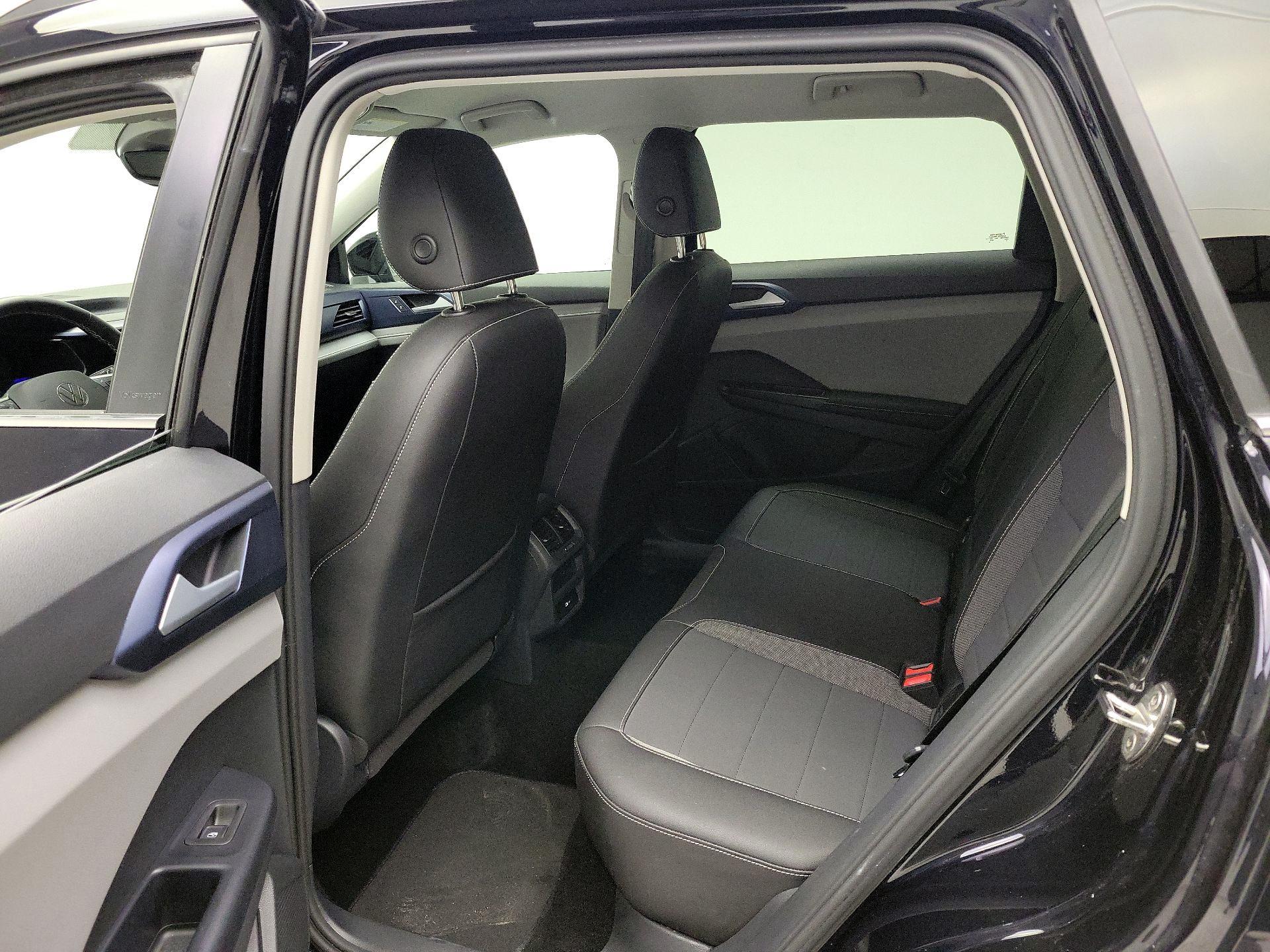 Thumbnail: 2024 Volkswagen Taos - 18