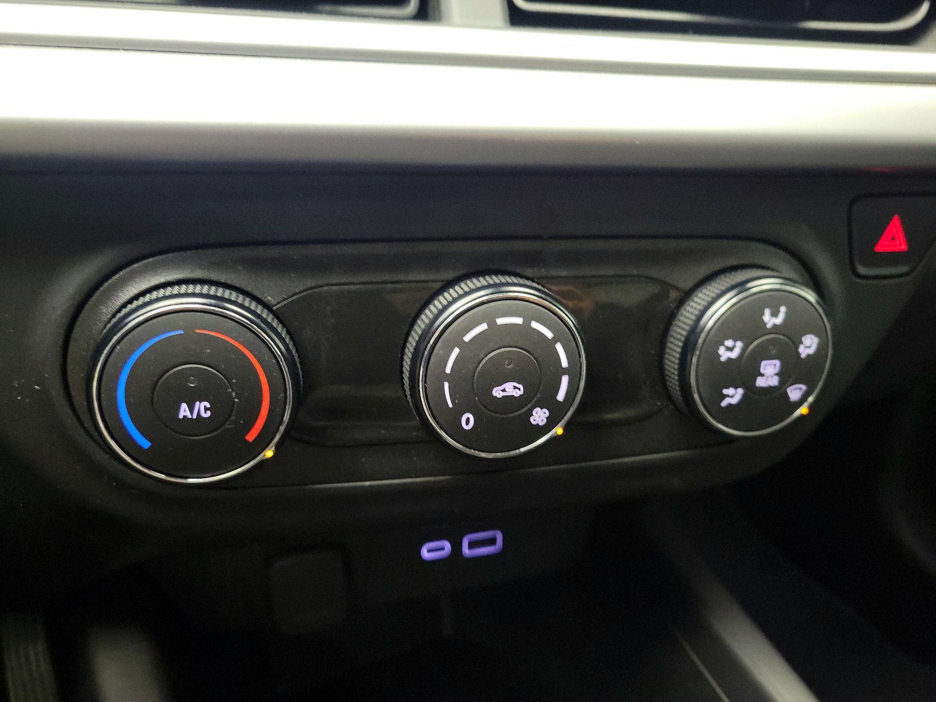 Thumbnail: 2024 Chevrolet Trax - 16