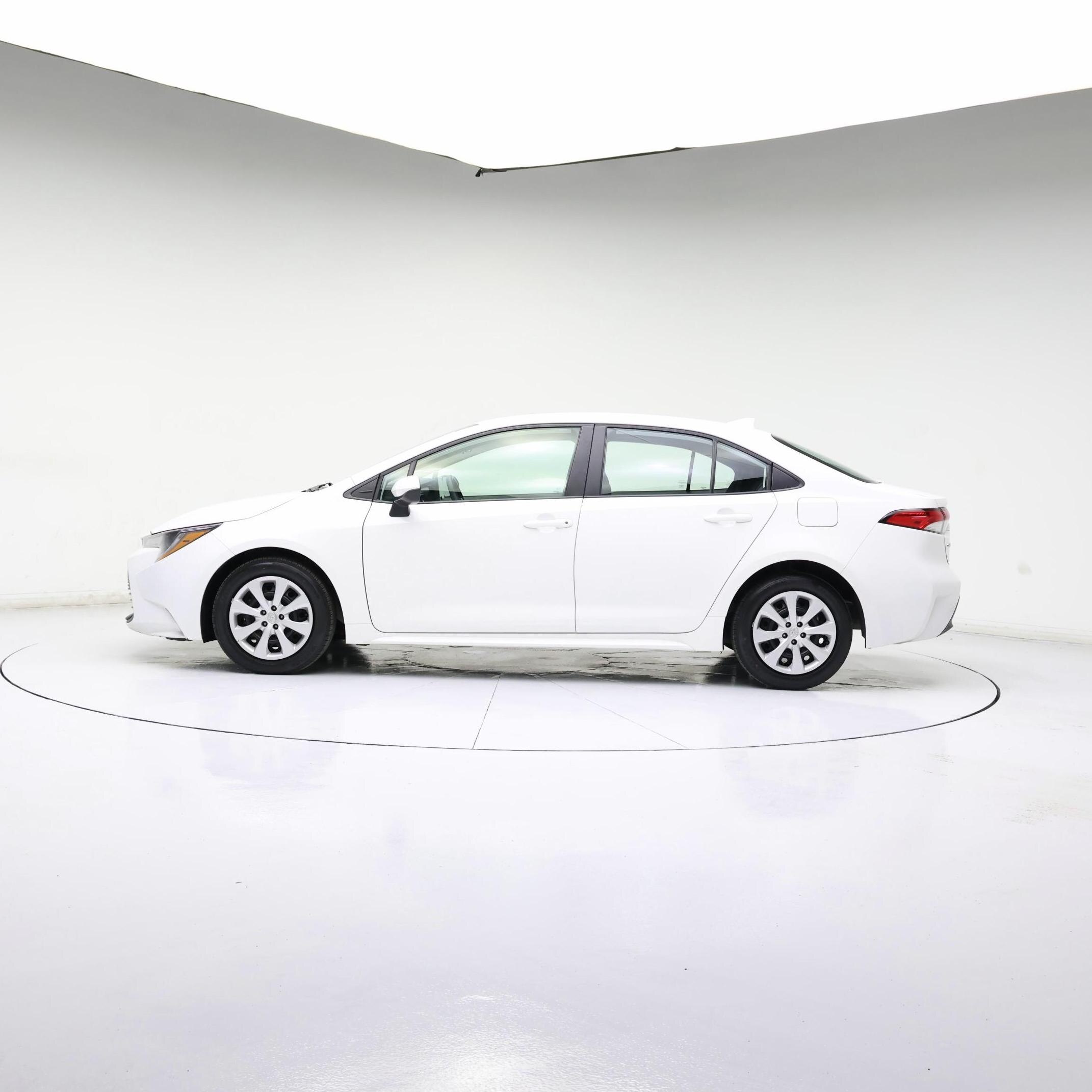 Thumbnail: 2024 Toyota Corolla - 3