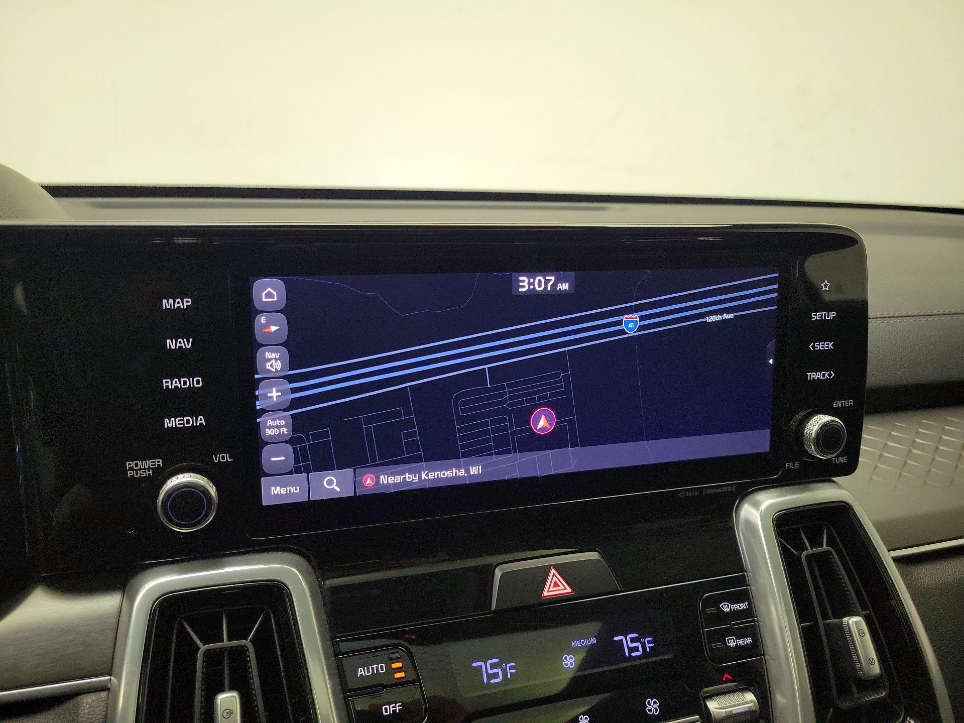 Thumbnail: 2023 Kia Sorento - 14