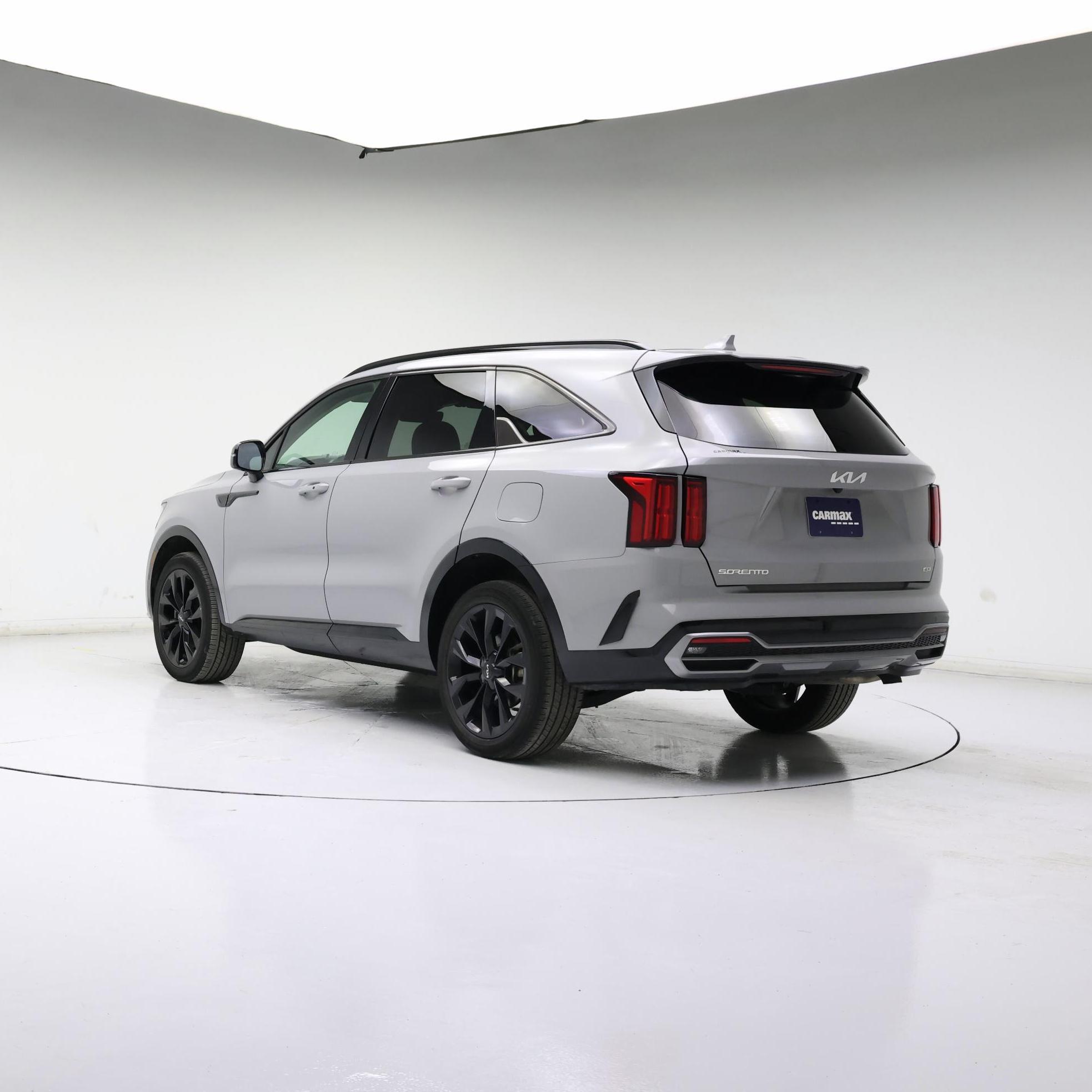 Thumbnail: 2023 Kia Sorento - 2