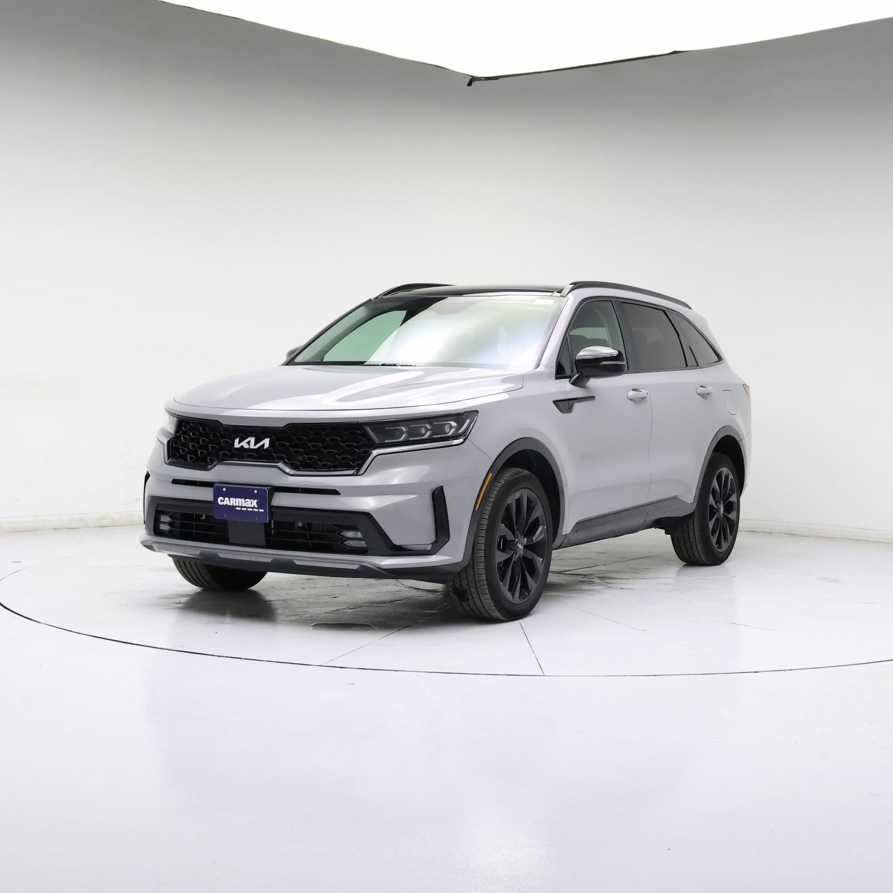 Thumbnail: 2023 Kia Sorento - 4