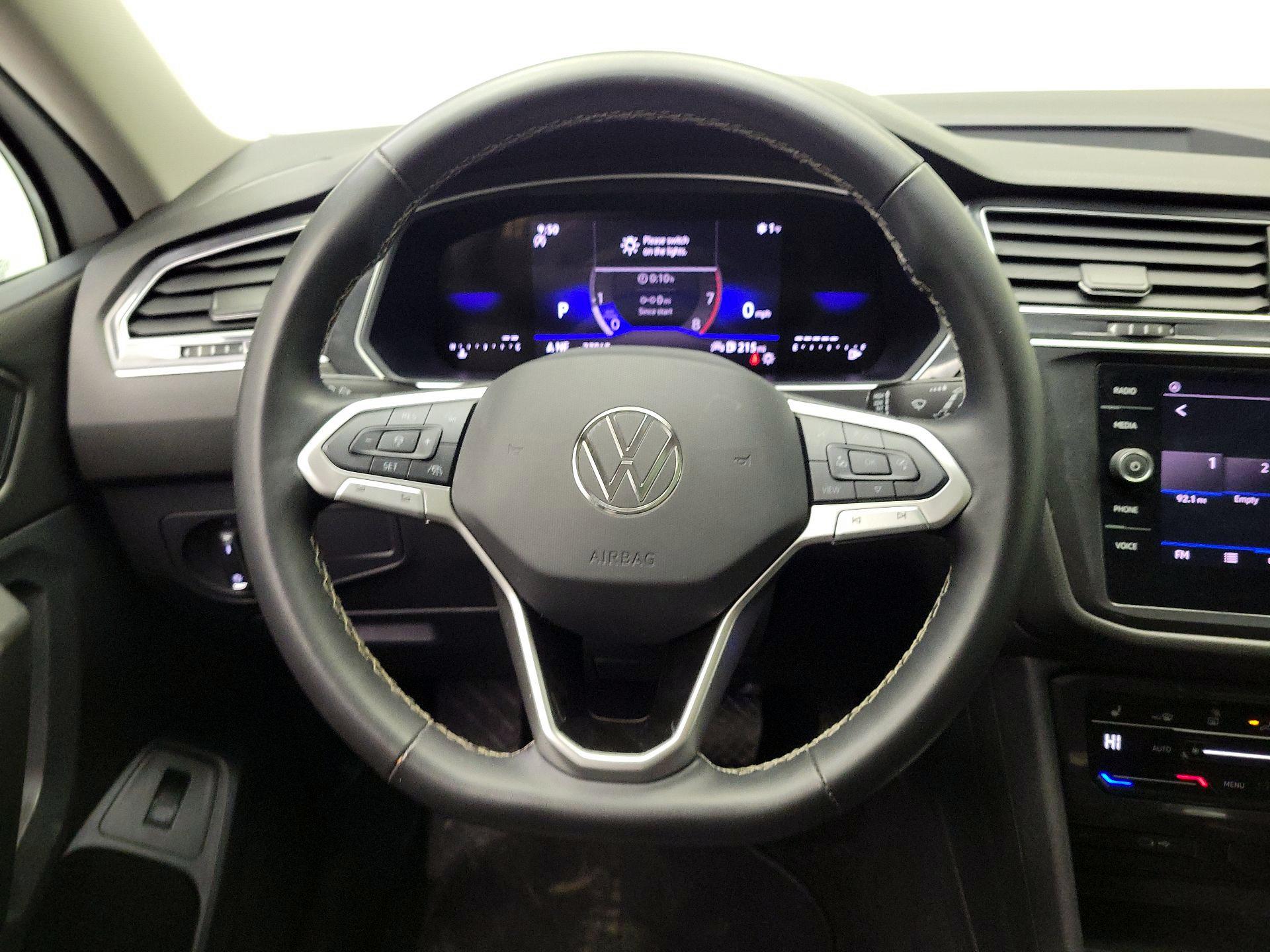 Thumbnail: 2024 Volkswagen Tiguan - 10