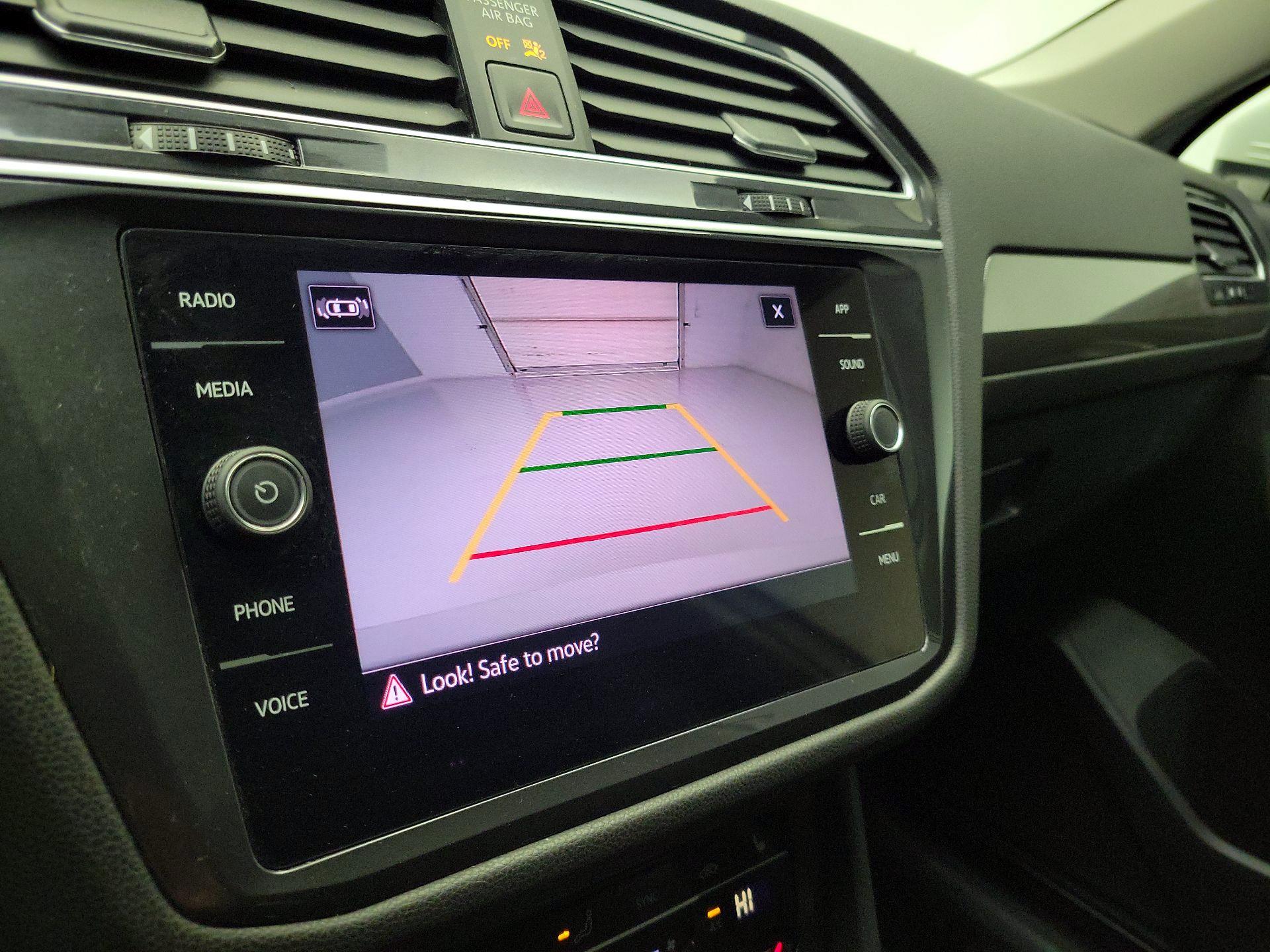 Thumbnail: 2024 Volkswagen Tiguan - 13