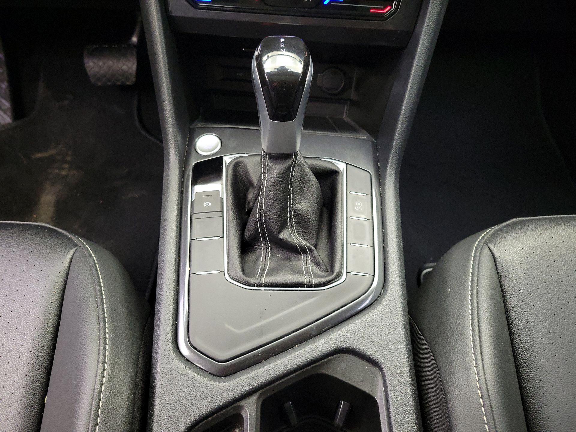 Thumbnail: 2024 Volkswagen Tiguan - 16